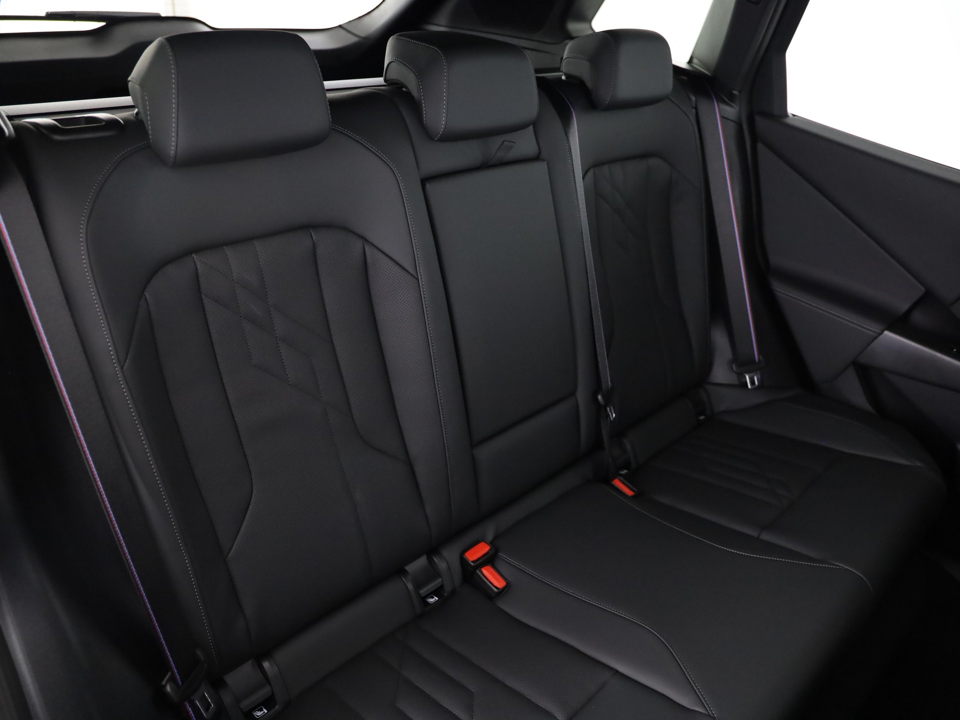 BMW X3 M50i-image-5
