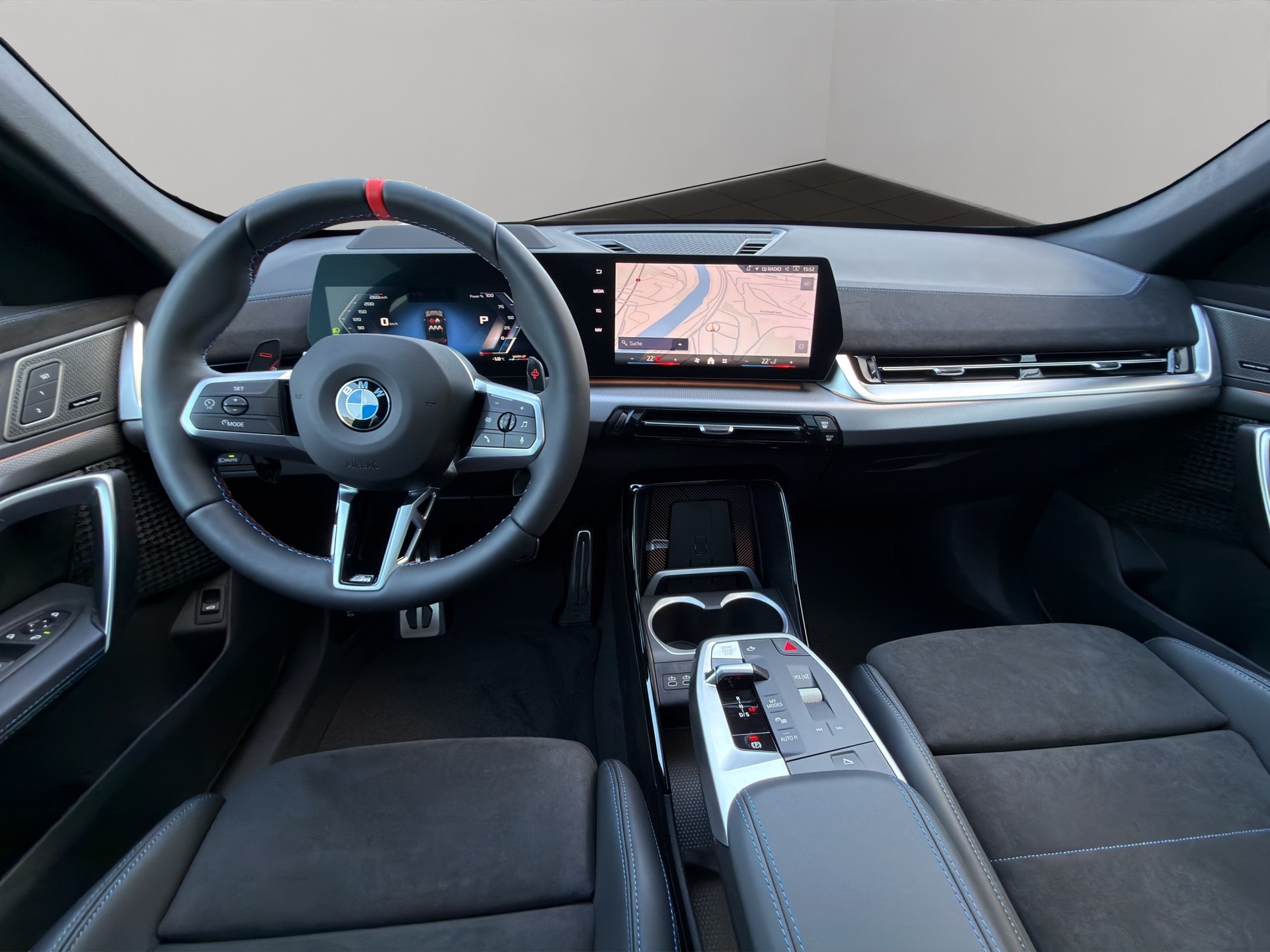 BMW X1 xDrive M35i-image-13