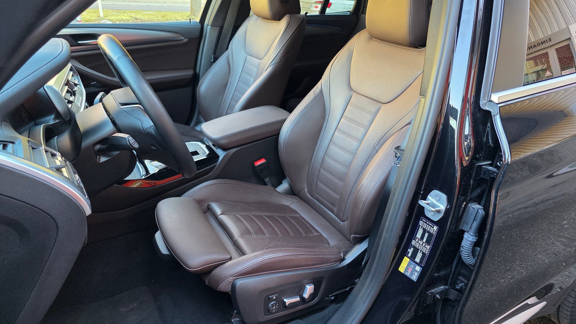 BMW X3 xDrive 30e-image-14