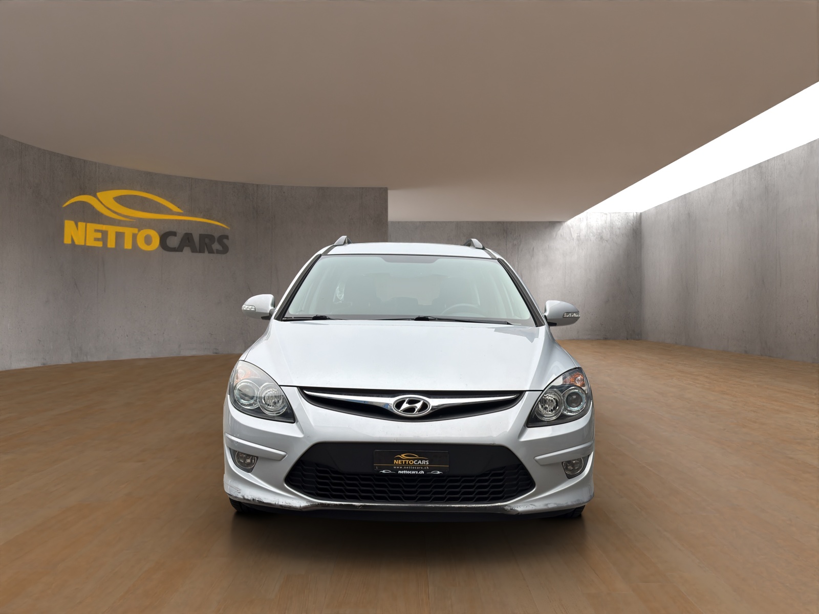 HYUNDAI i30 Wagon 2.0 Premium Automatic-image-2