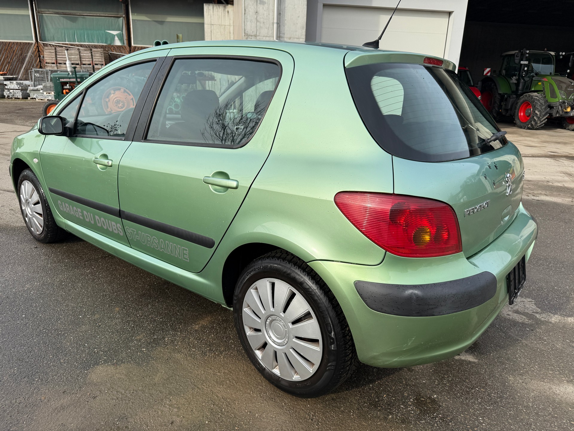 PEUGEOT 307 2.0 16V XS-image-3