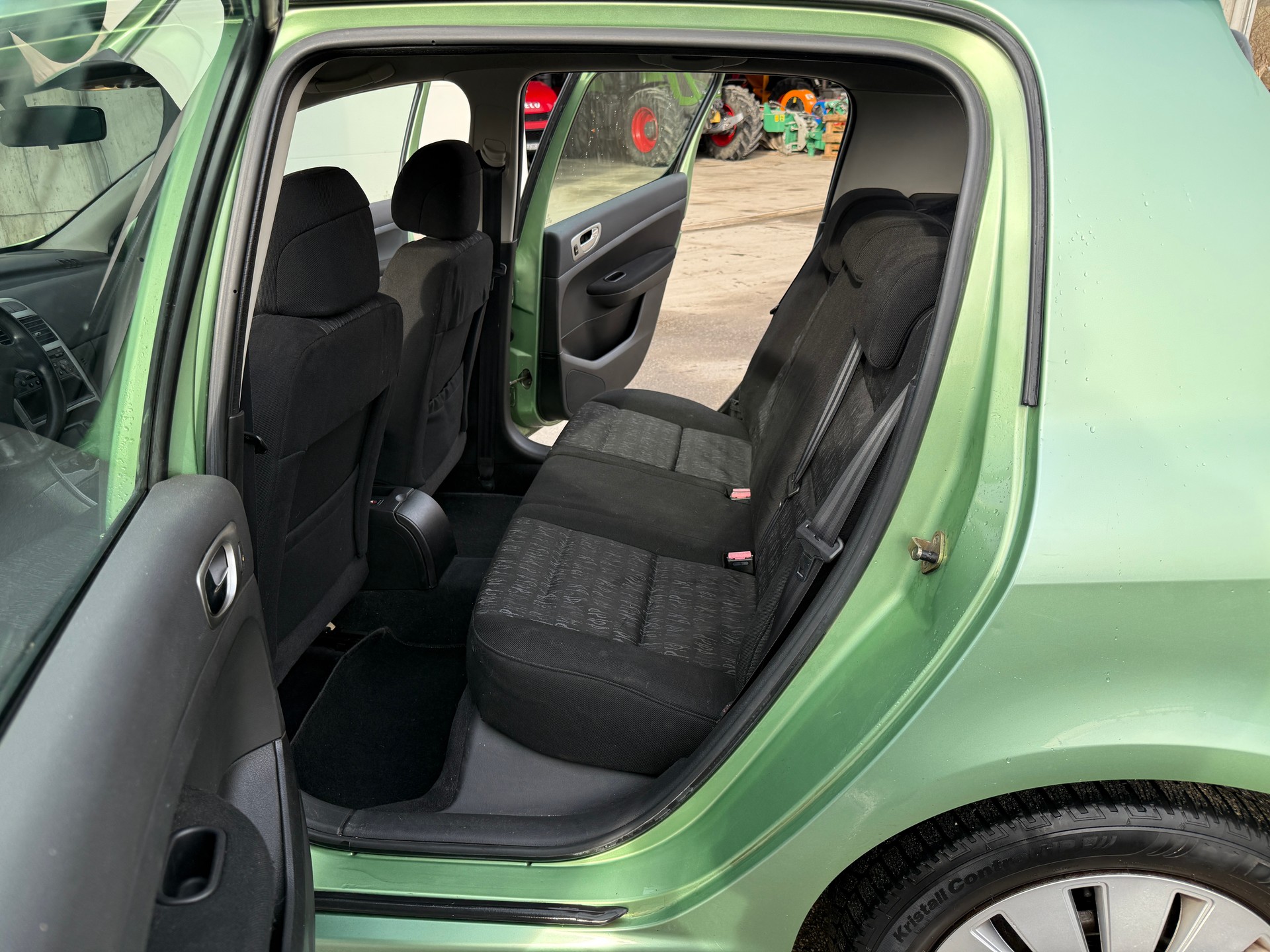 PEUGEOT 307 2.0 16V XS-image-9