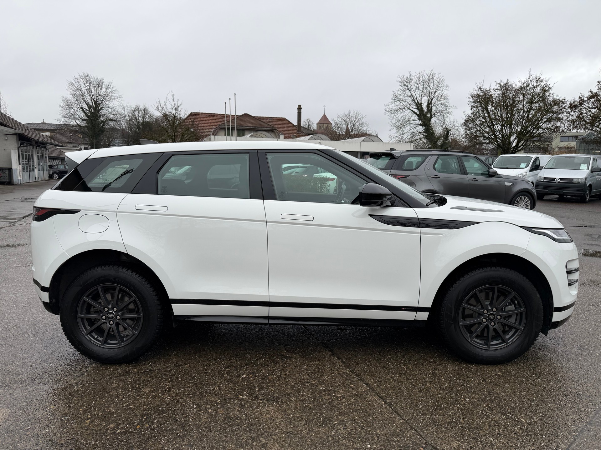 LAND ROVER Range Rover Evoque R-Dynamic P 200 AT9-image-5