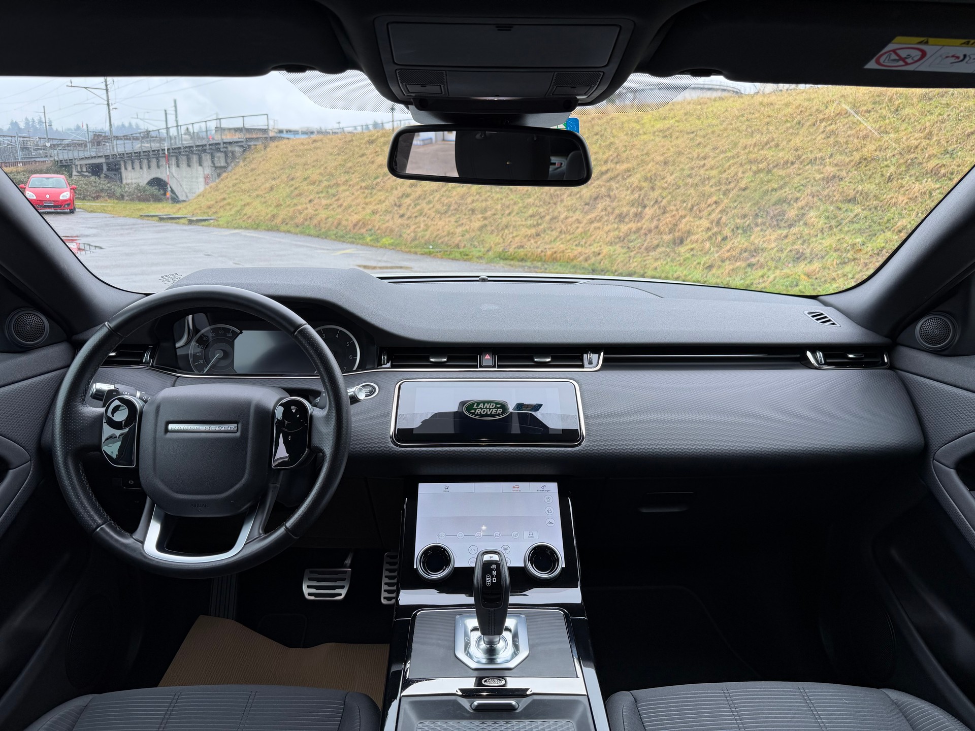 LAND ROVER Range Rover Evoque R-Dynamic P 200 AT9-image-13