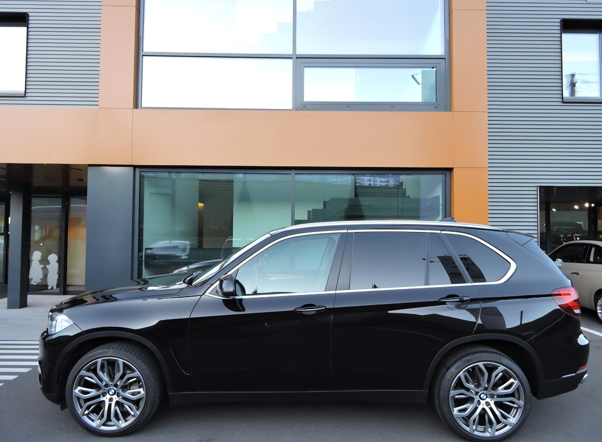 BMW X5 xDrive 50i Steptronic-image-0