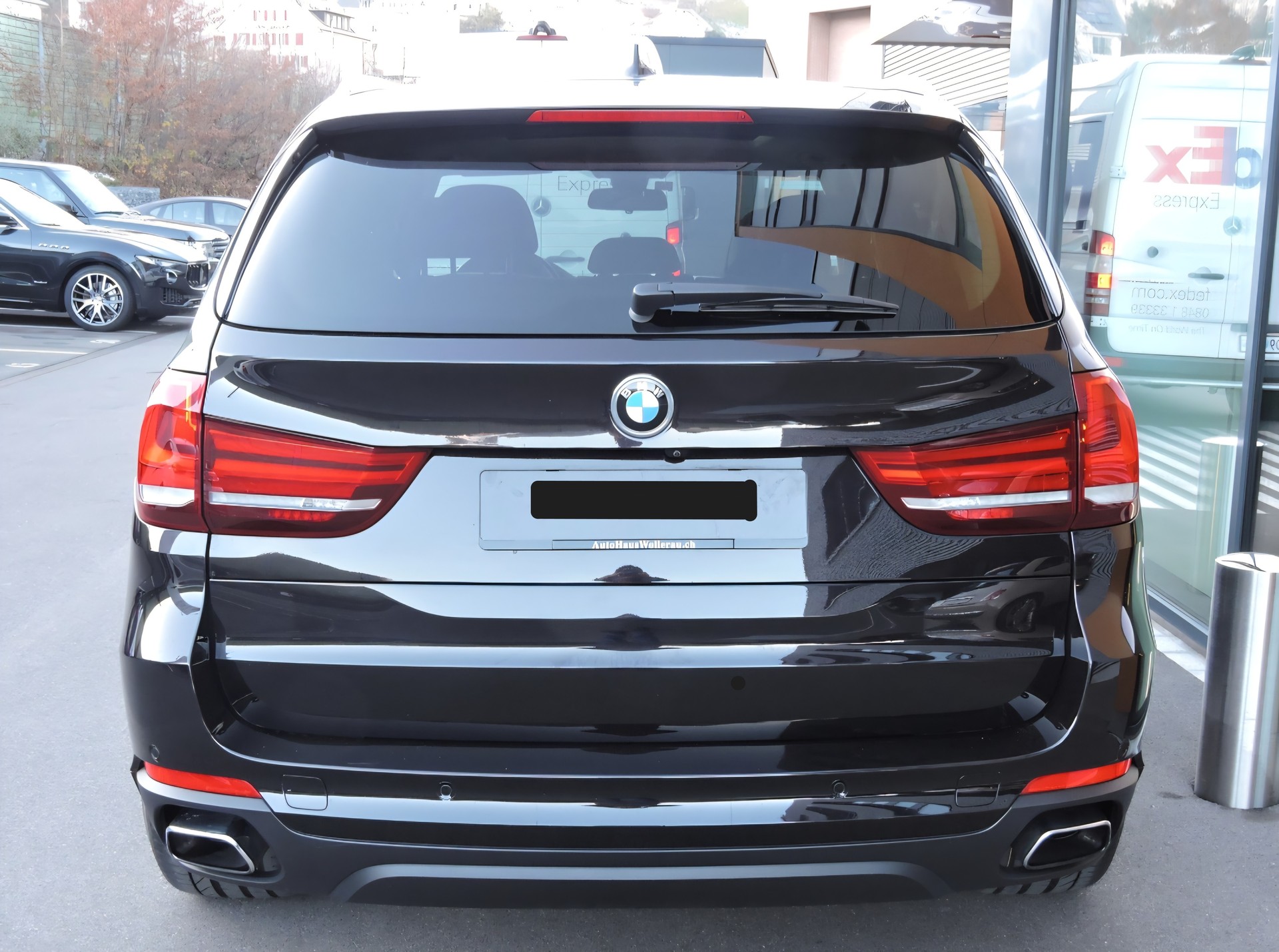 BMW X5 xDrive 50i Steptronic-image-3