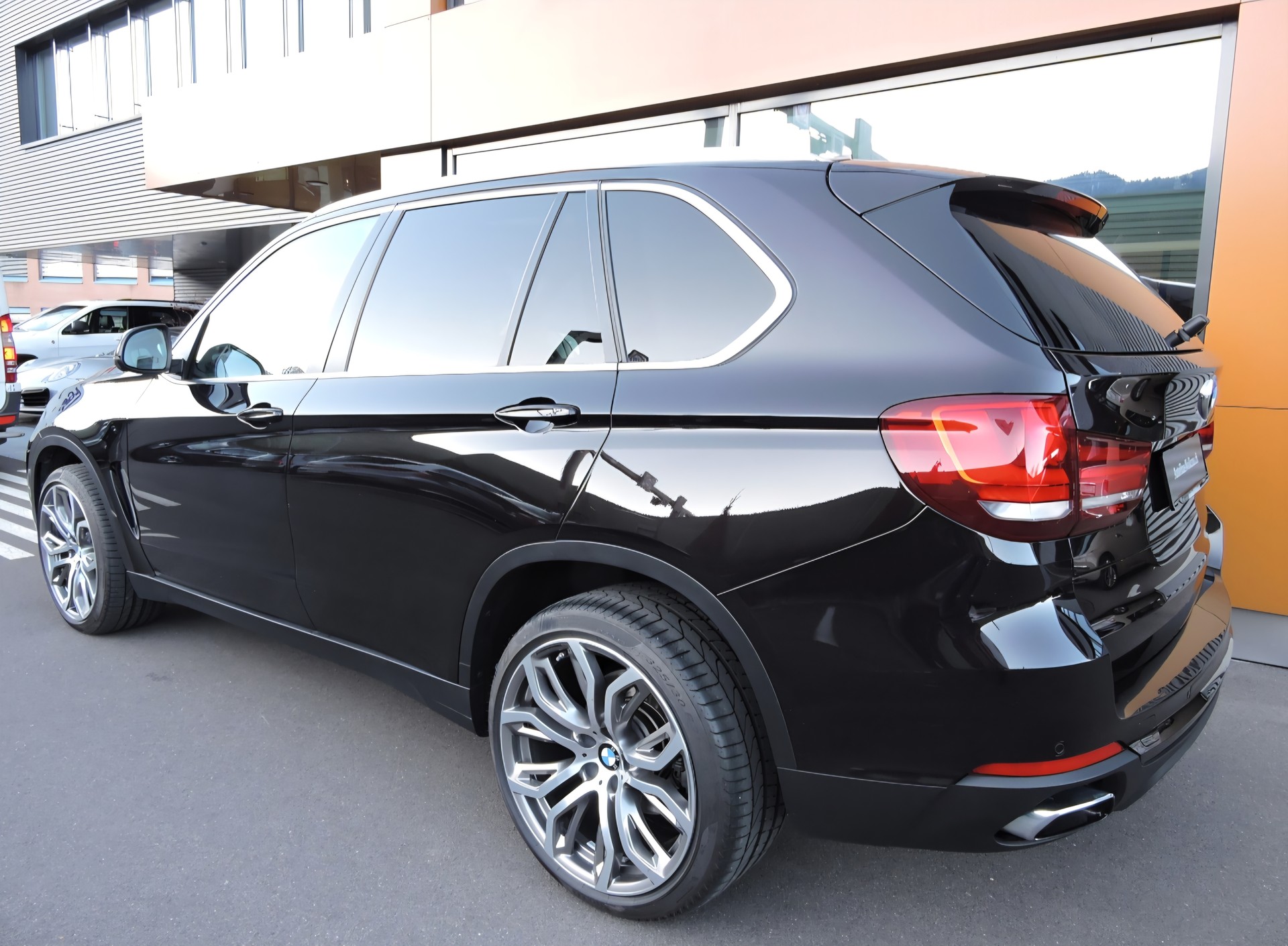 BMW X5 xDrive 50i Steptronic-image-5