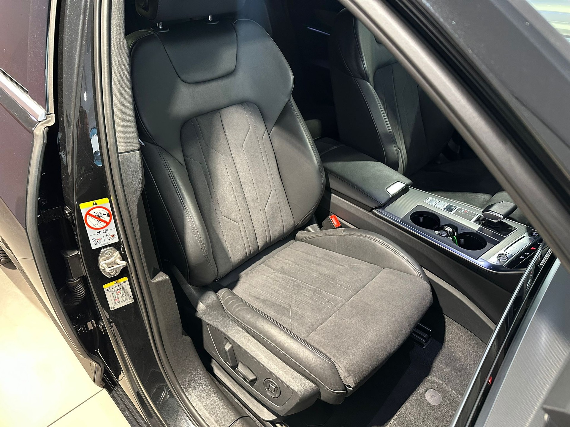 AUDI A6 Avant 40TDI advanced quattro-image-6