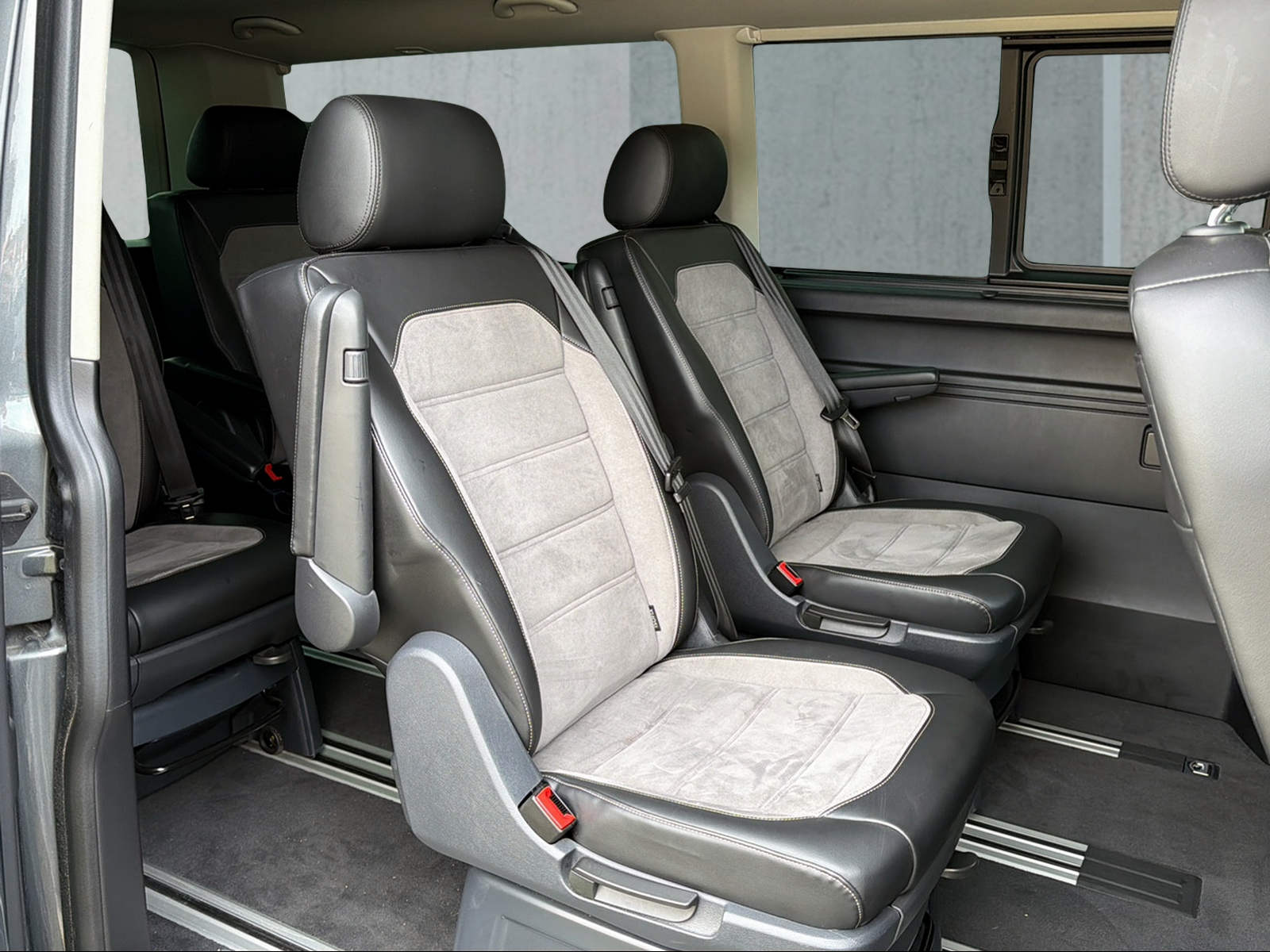 VW T6.1 Multivan 2.0 Bi-TDI Comfortline 4Mot. DSG LWB-image-4