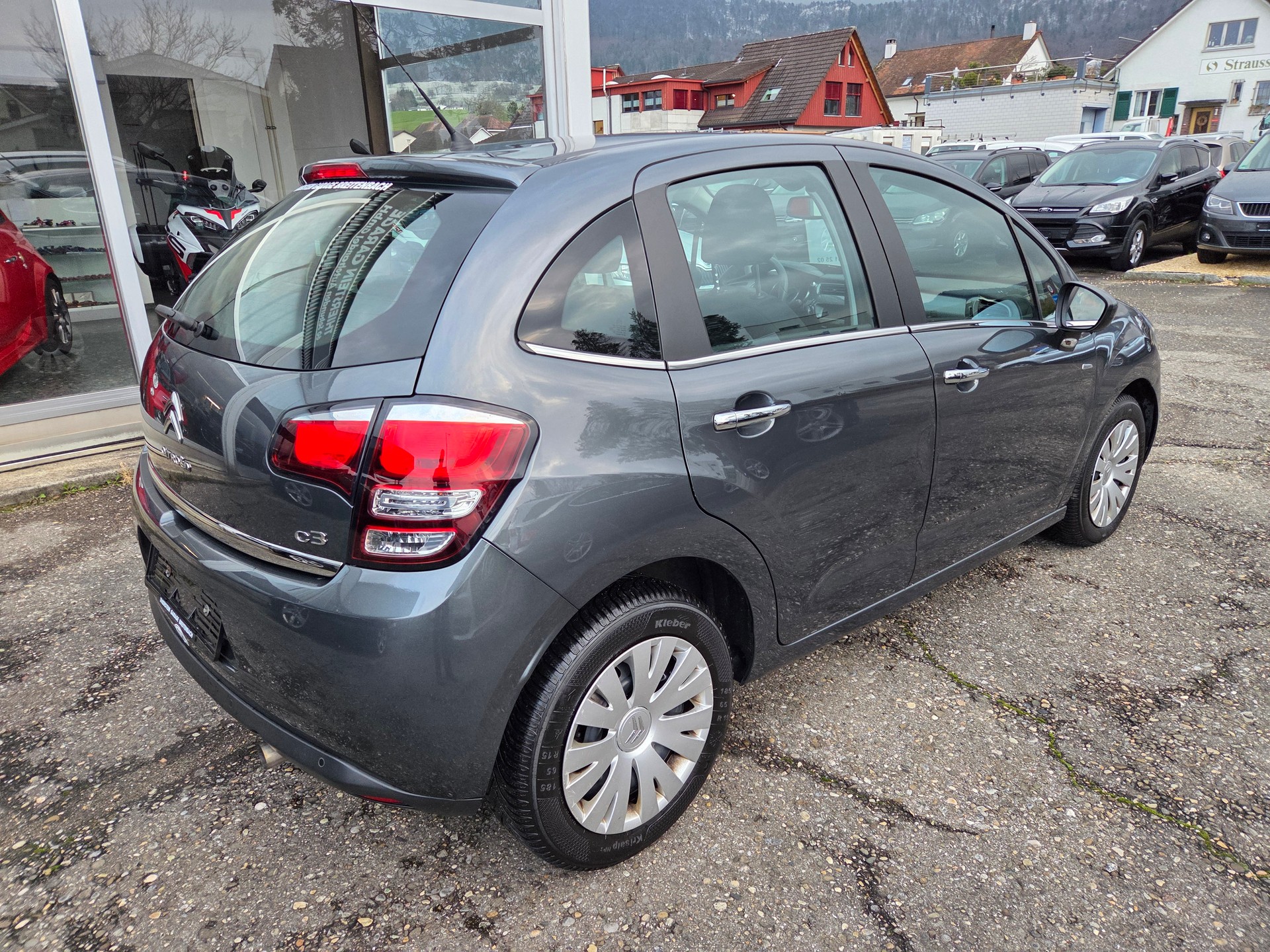 CITROEN C3 1.6 16V e-HDi Exclusive EGS6-image-5