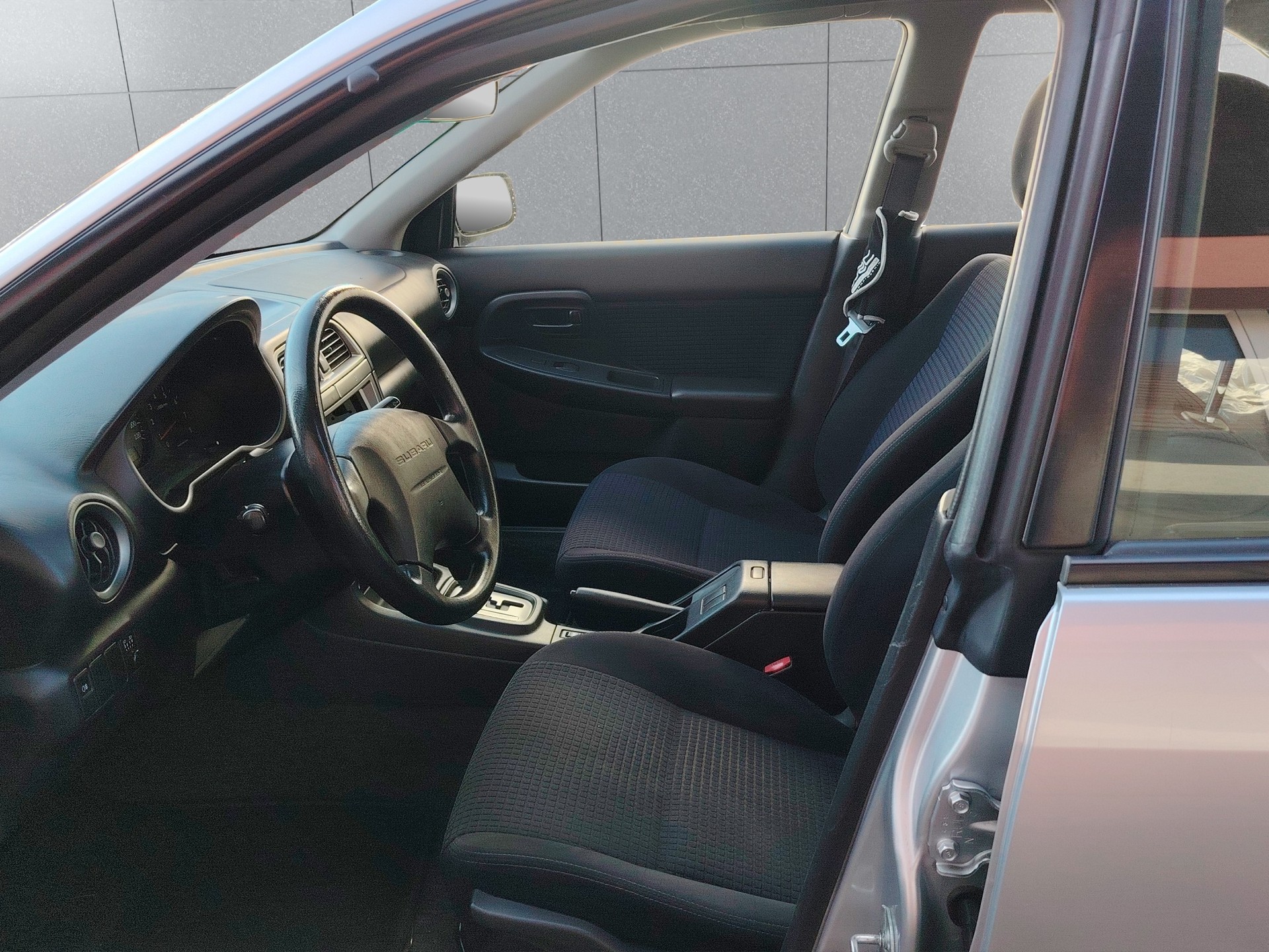 SUBARU Impreza 1.6 Cool-image-9