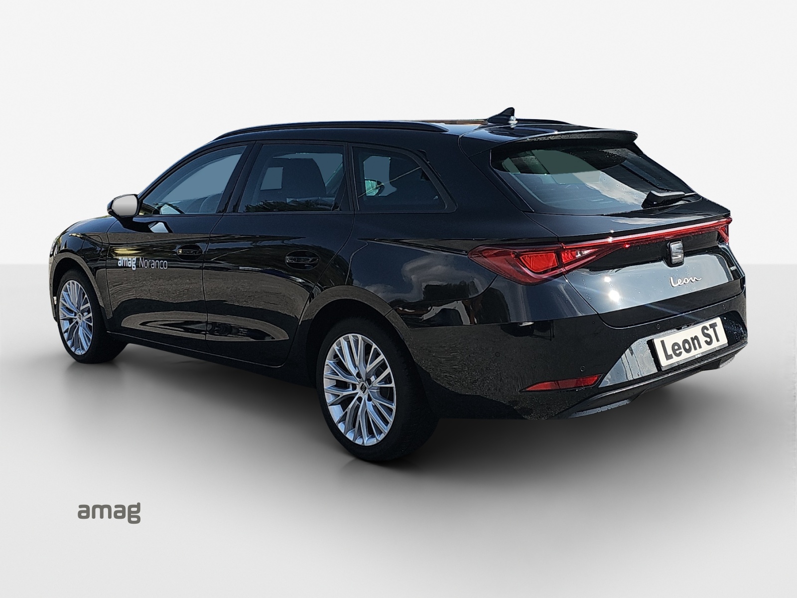 SEAT Leon ST 1.5 eHybrid pHEV DSG Business Edition-image-2