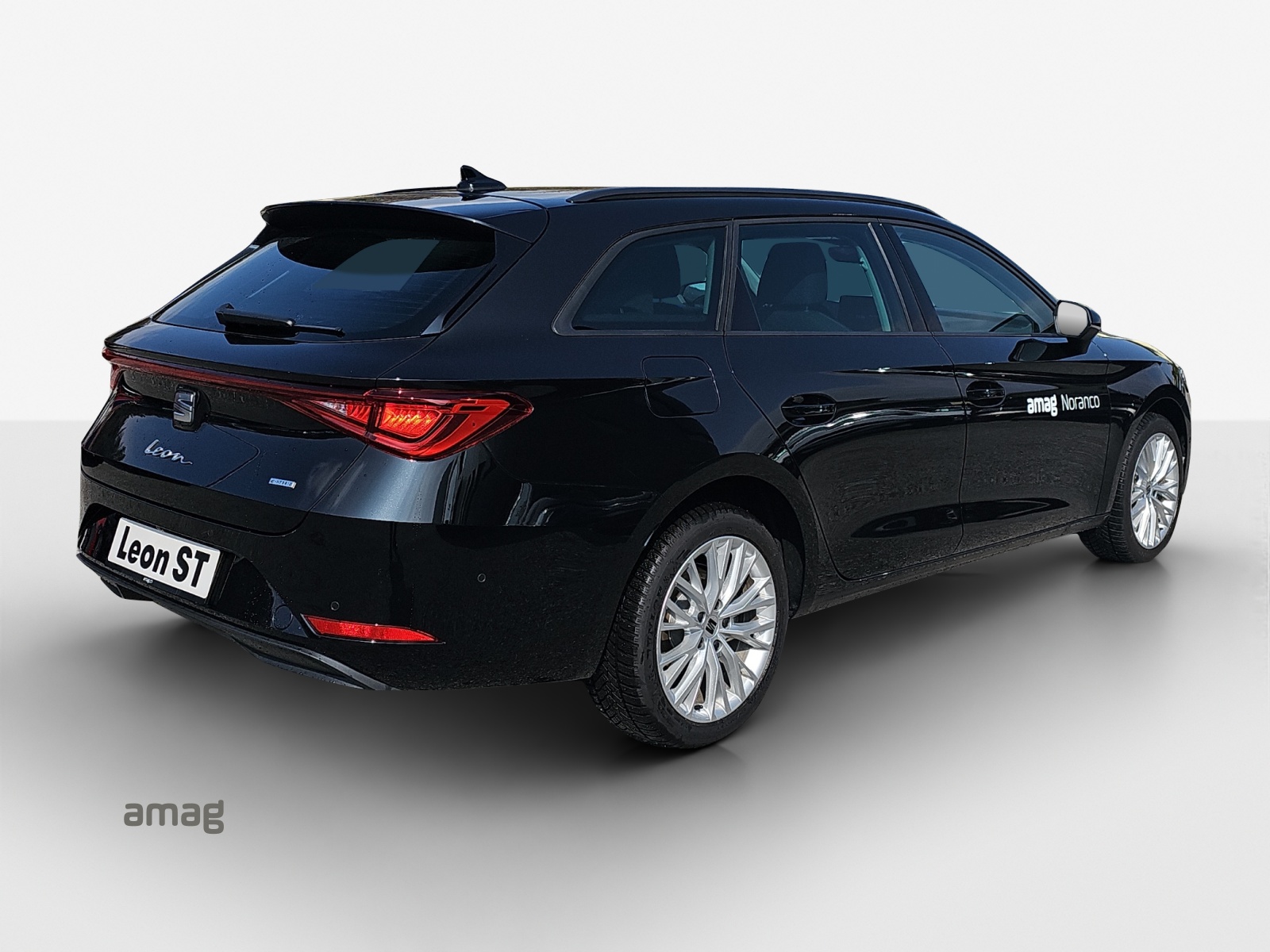 SEAT Leon ST 1.5 eHybrid pHEV DSG Business Edition-image-4