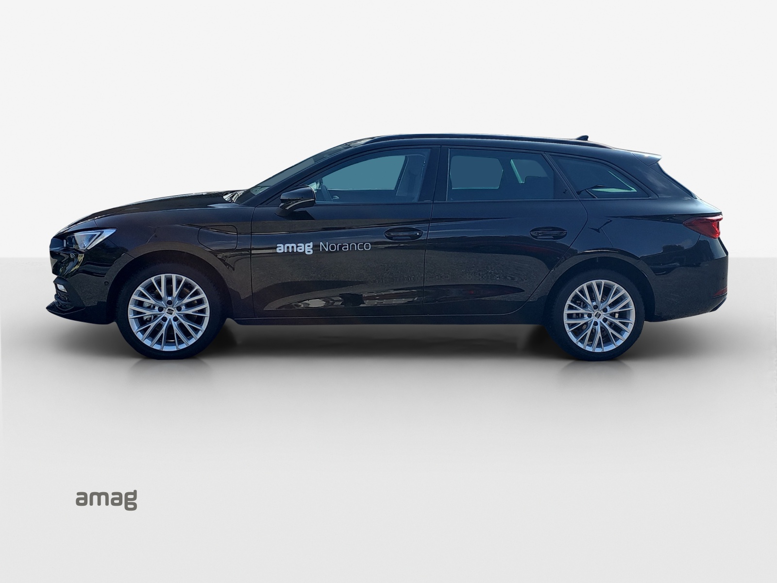 SEAT Leon ST 1.5 eHybrid pHEV DSG Business Edition-image-1