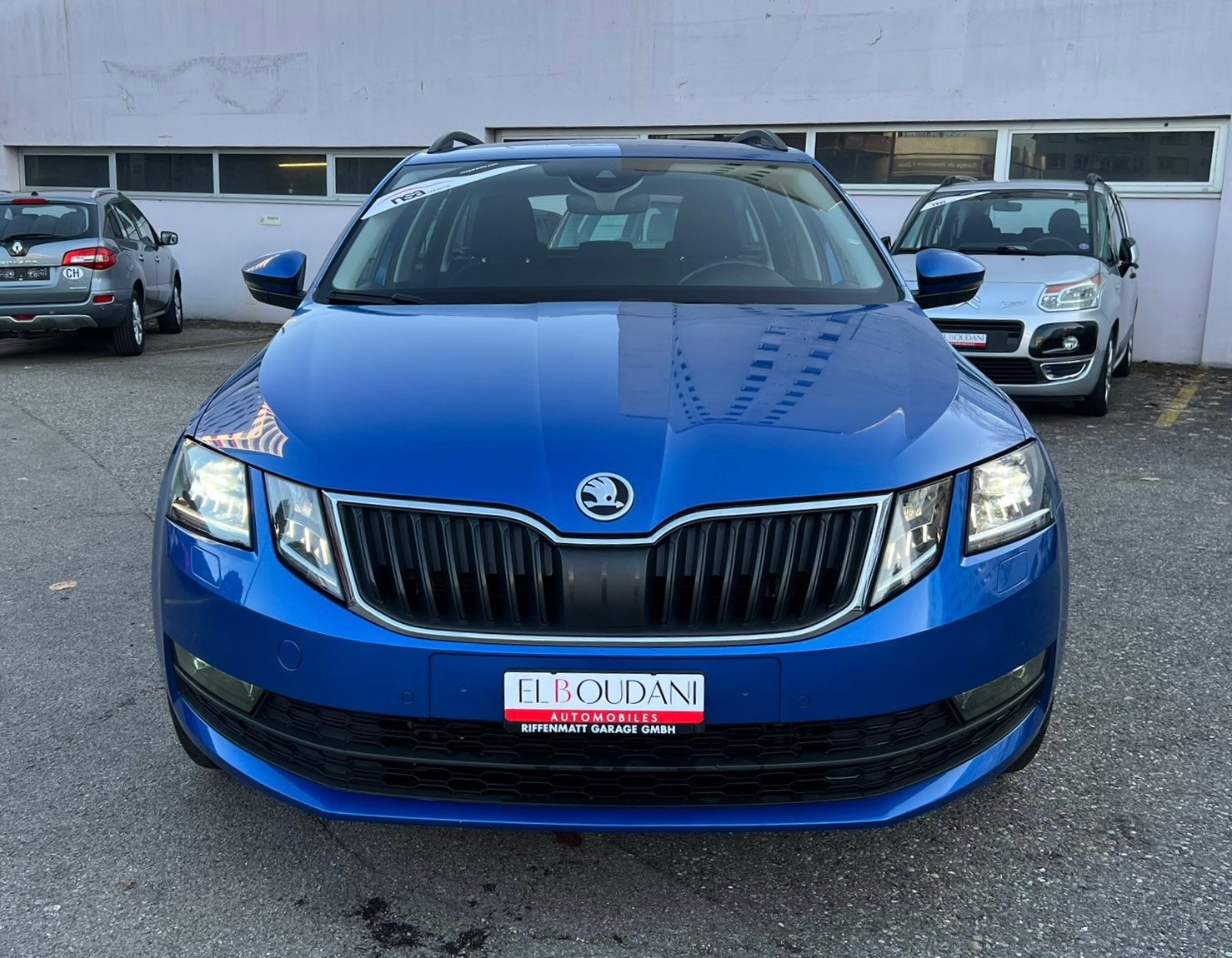 SKODA Octavia Combi 1.8 TSI Ambition 4x4 DSG-image-1