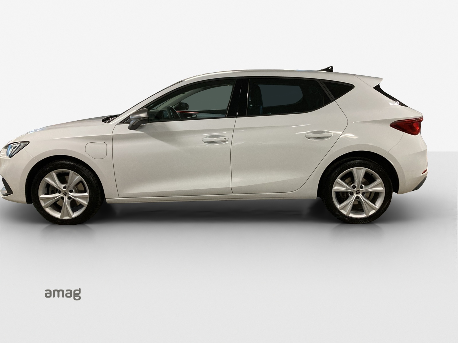 SEAT Leon 1.4 eHybrid pHEV DSG FR-image-1