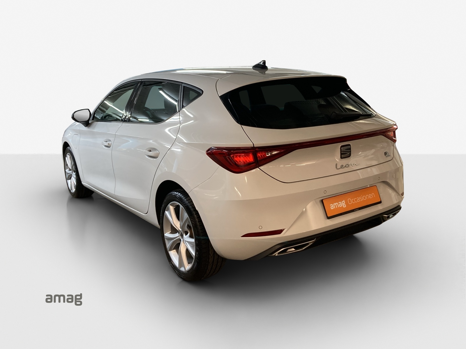SEAT Leon 1.4 eHybrid pHEV DSG FR-image-2