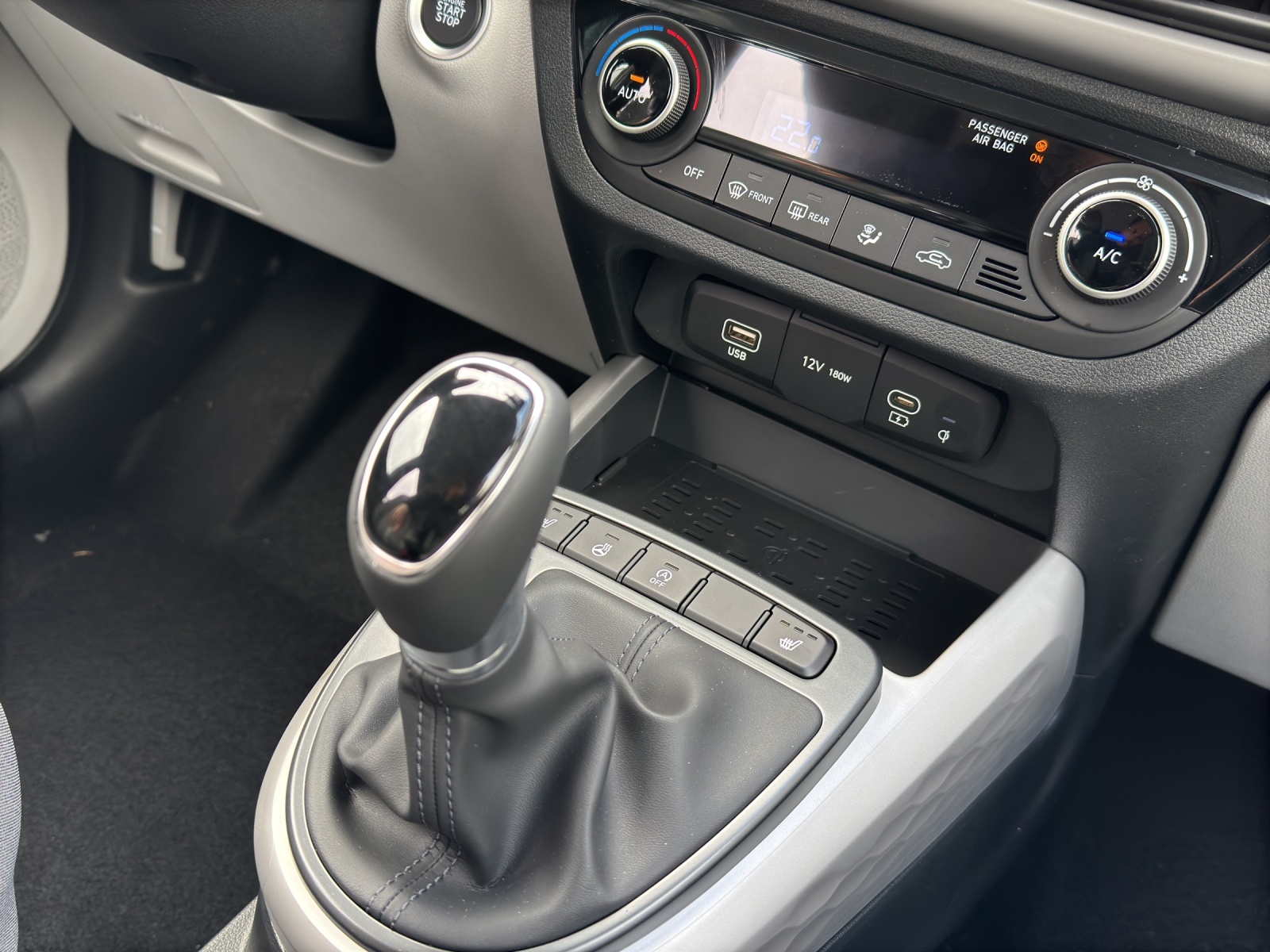 HYUNDAI i10 1.2 Vertex-image-9