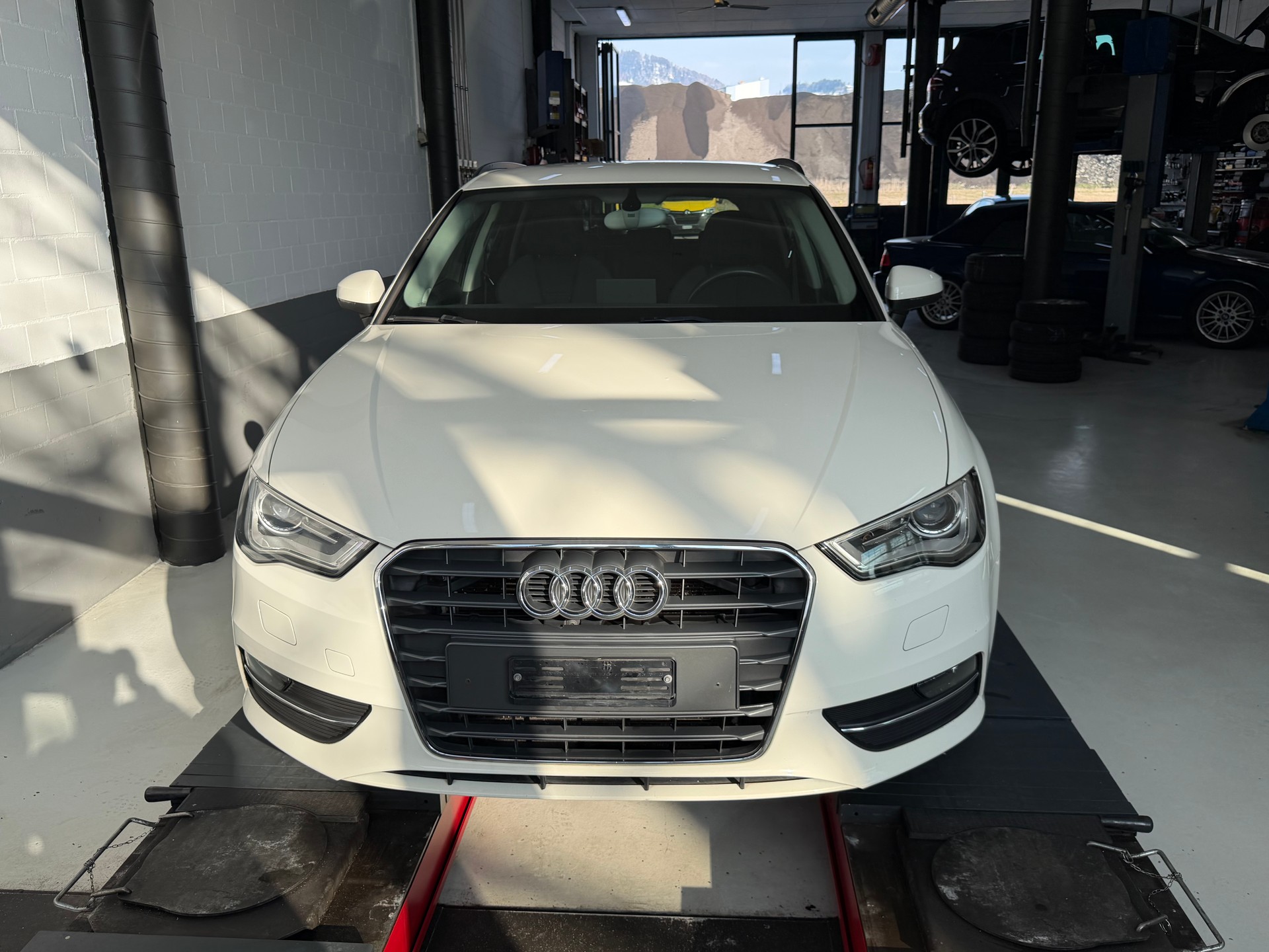 AUDI A3 Sportback 1.8 TFSI Ambition S-tronic-image-1