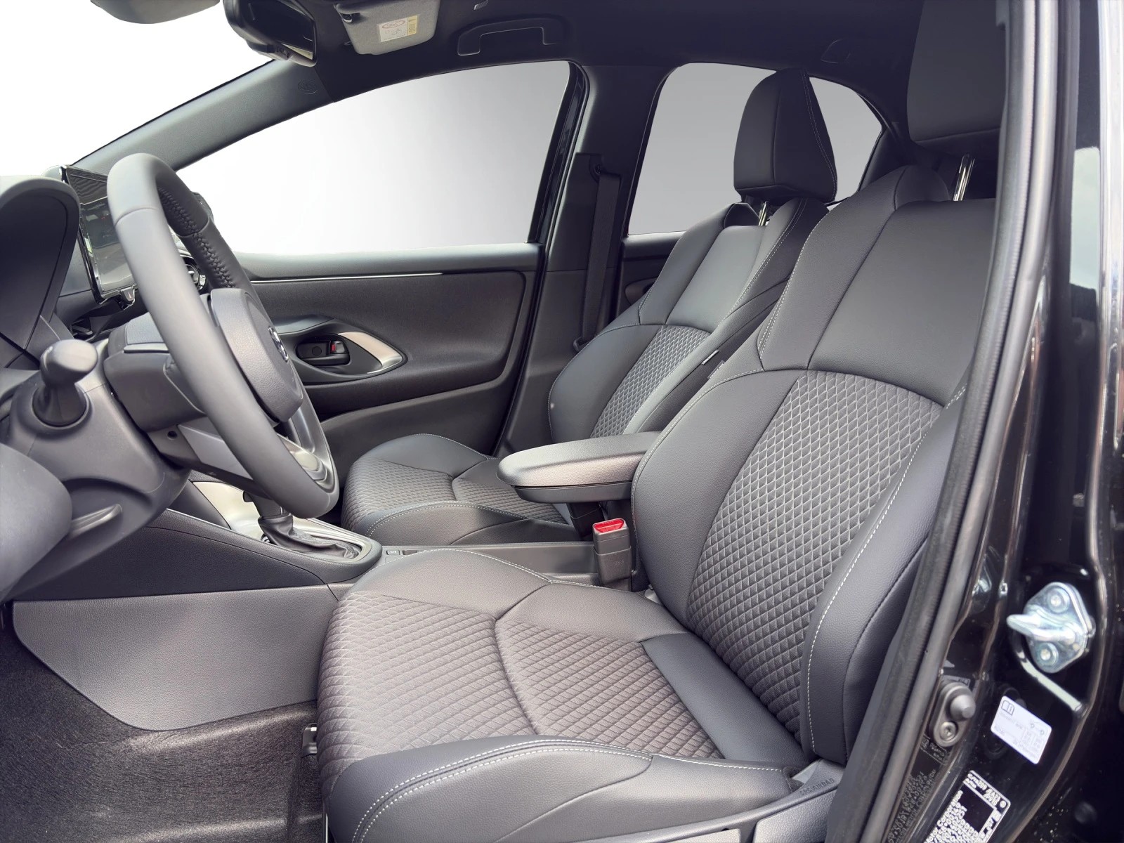 Image MAZDA 2 2 SKYACTIV-G 90 Homura Aka Automat