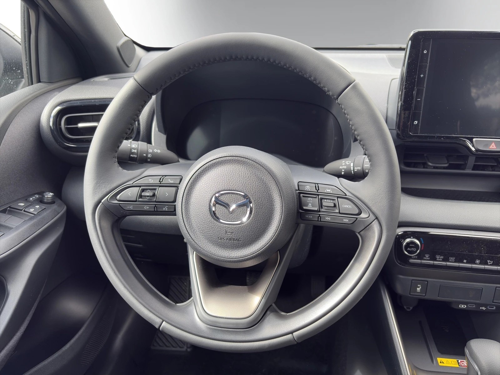 Image MAZDA 2 2 SKYACTIV-G 90 Homura Aka Automat