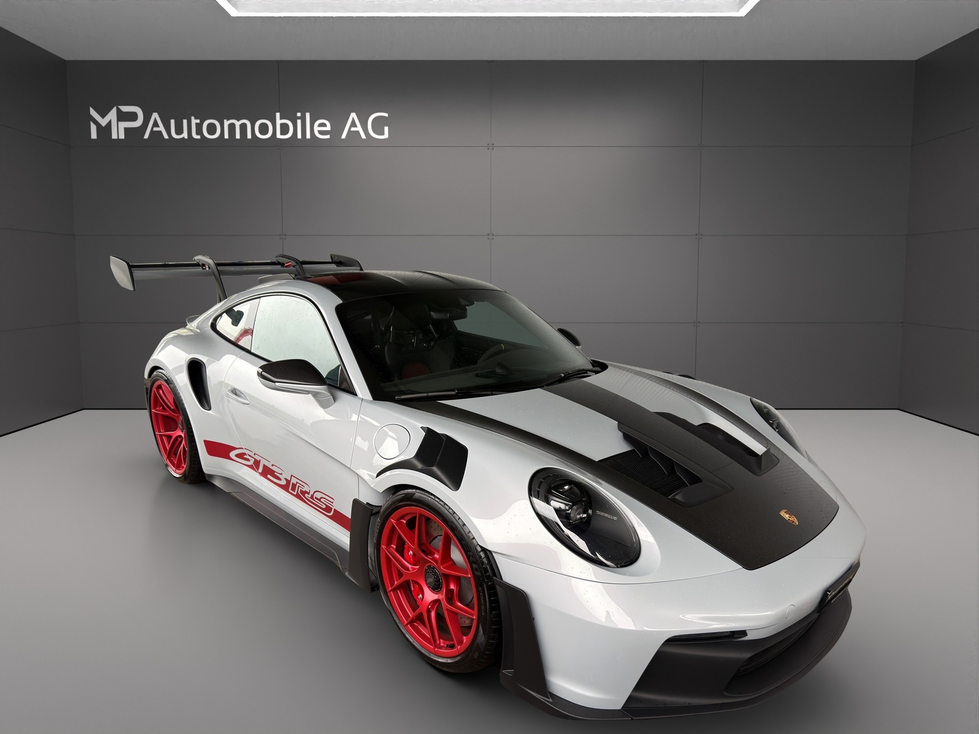 PORSCHE 911 GT3 RS-image-3