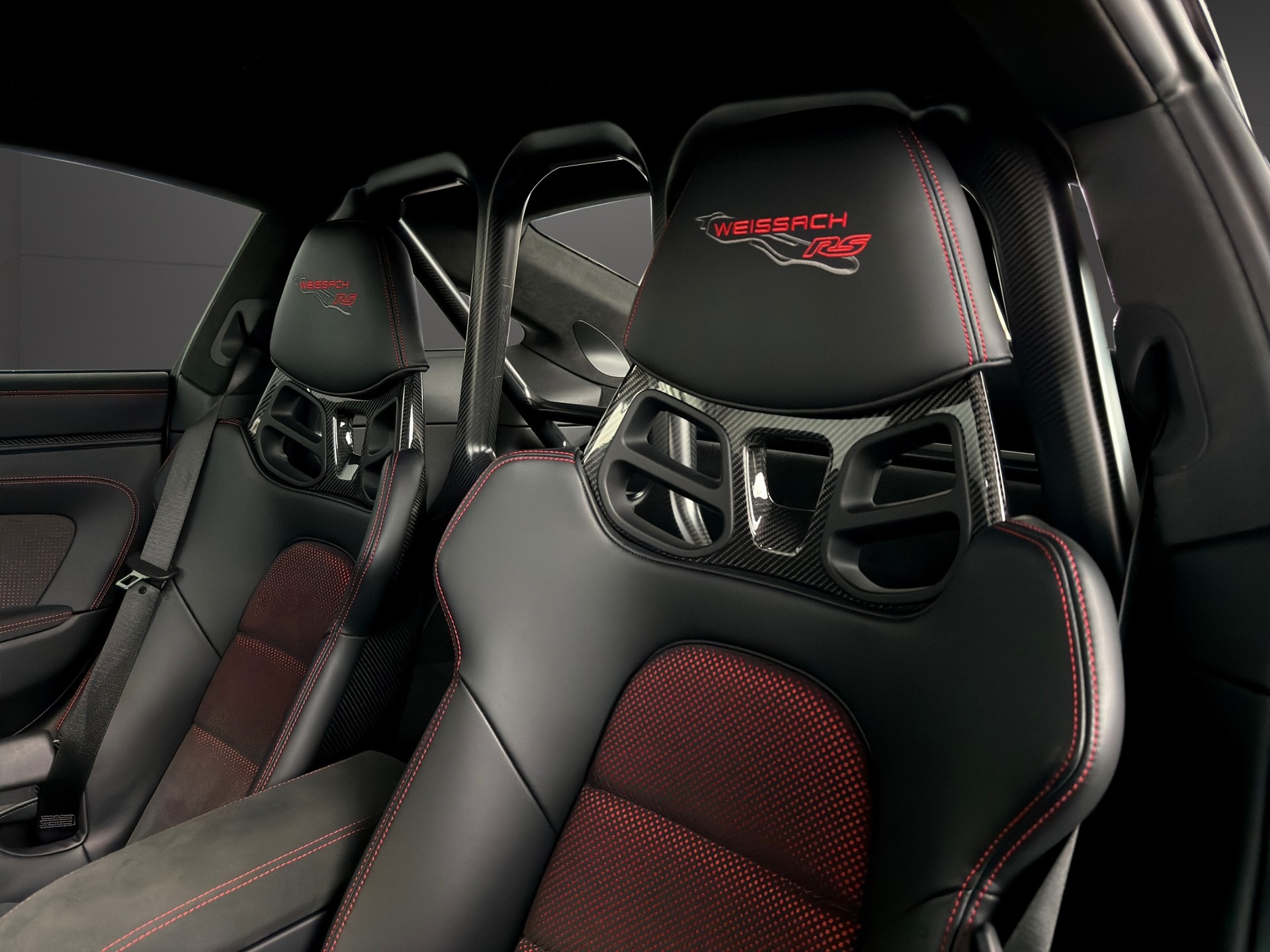 PORSCHE 911 GT3 RS-image-9
