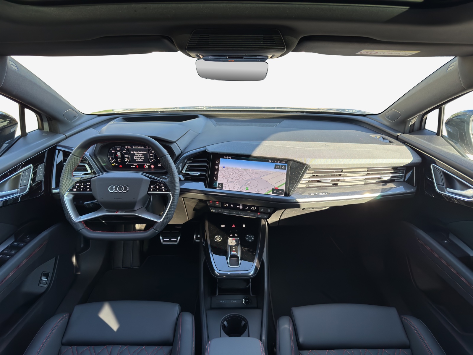 AUDI Q4 e-tron 45 Edition Swiss Ski quattro-image-8