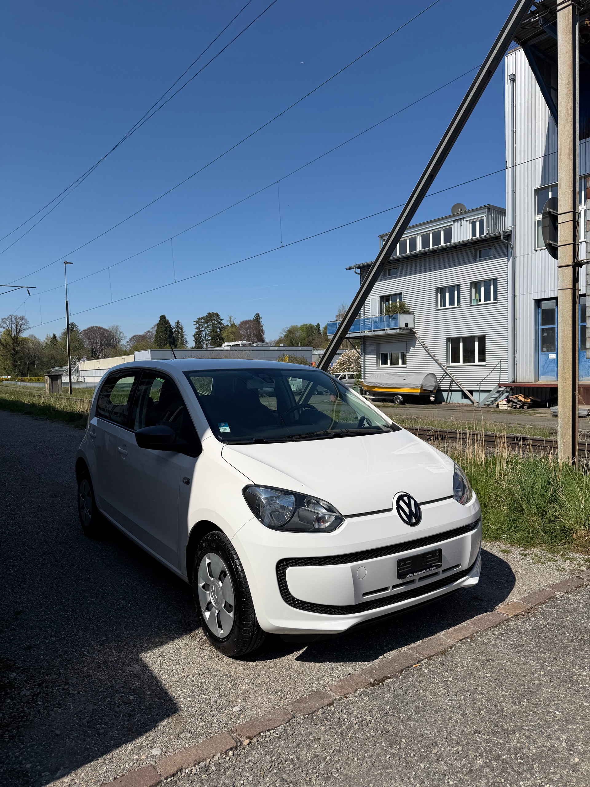 VW Up 1.0 cup up-image-1