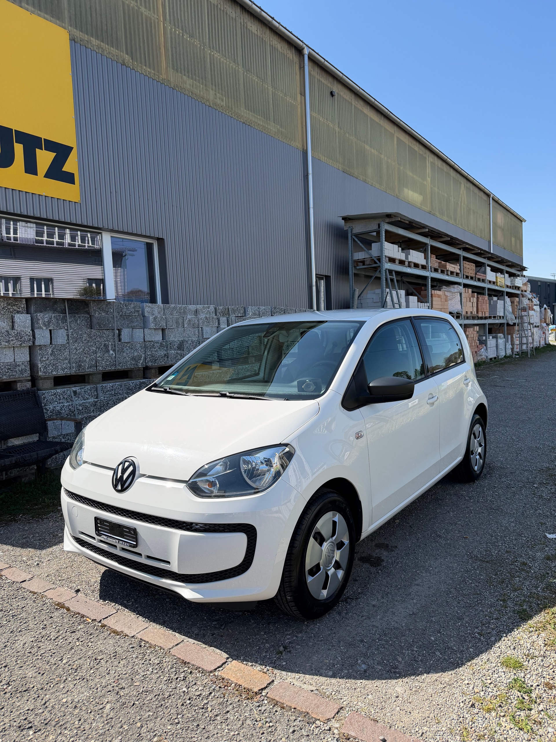 VW Up 1.0 cup up-image-0