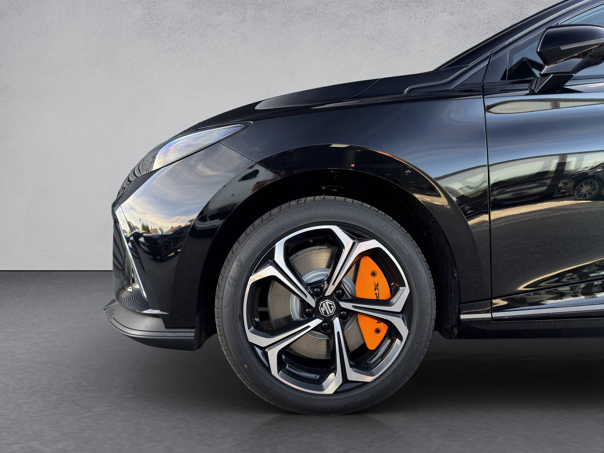 MG 4 64kWh Xpower 4WD-image-2