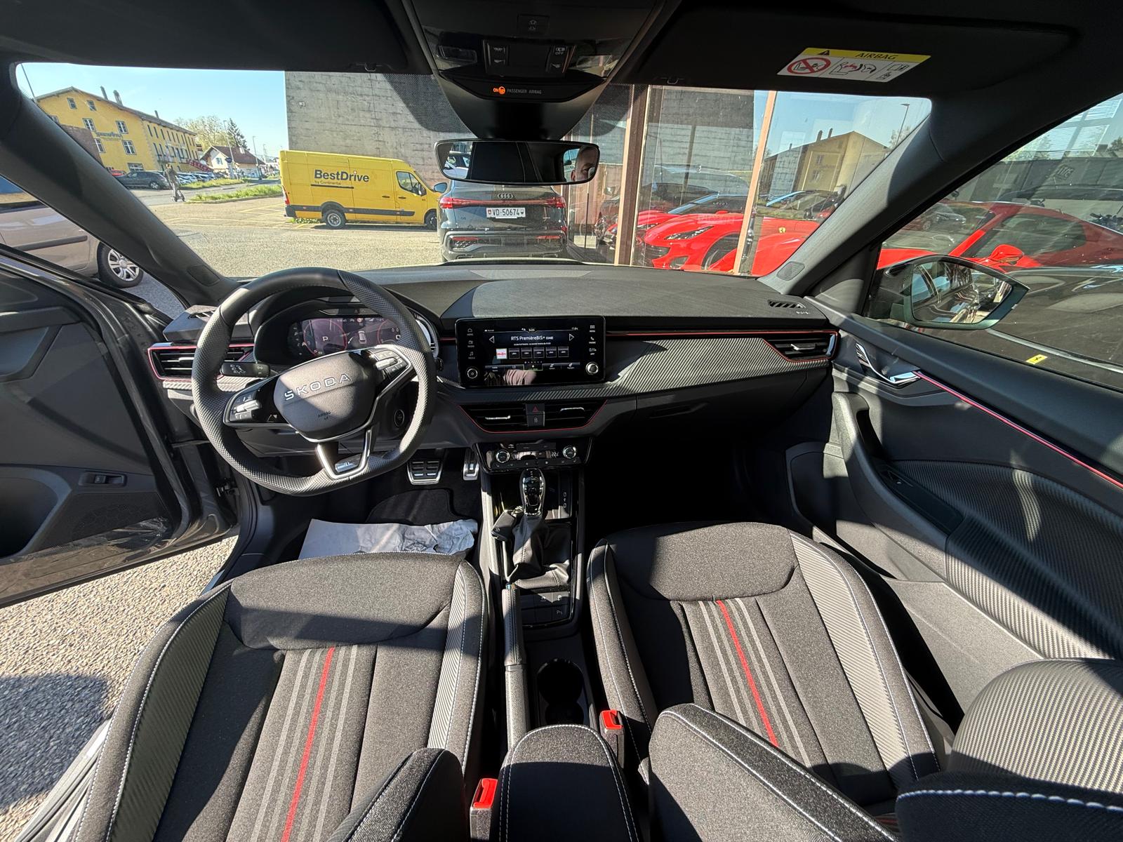 SKODA Kamiq 1.5 TSI Monte Carlo DSG-image-8