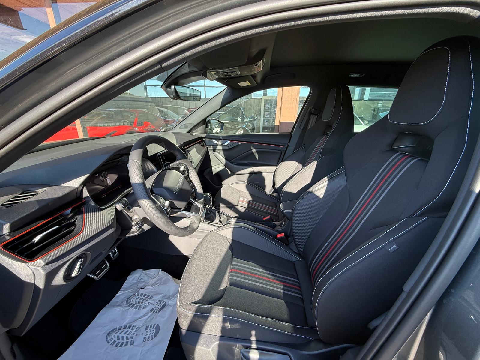 SKODA Kamiq 1.5 TSI Monte Carlo DSG-image-6