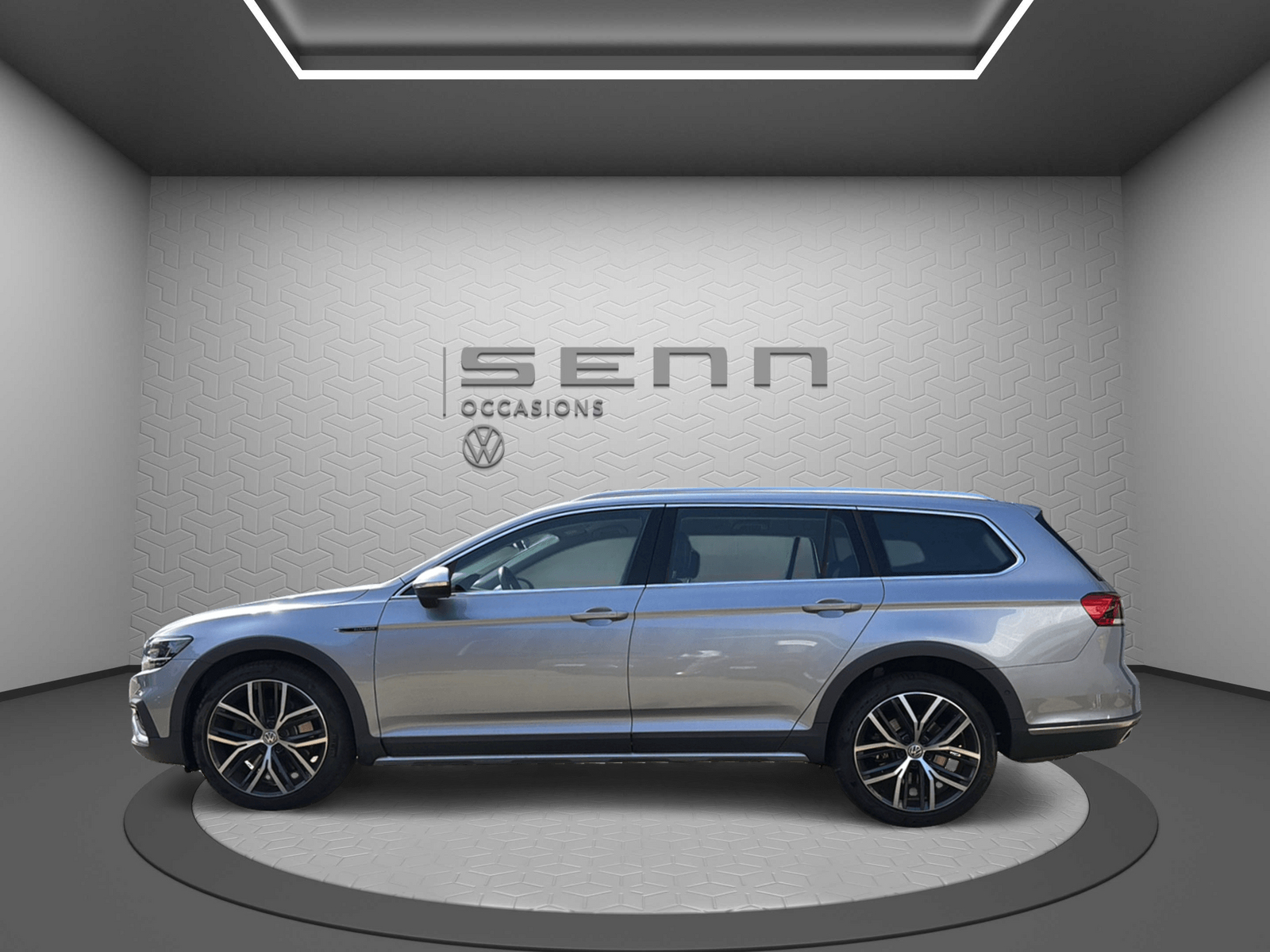 VW Passat Alltrack 2.0 TSI 4Motion DSG-image-2