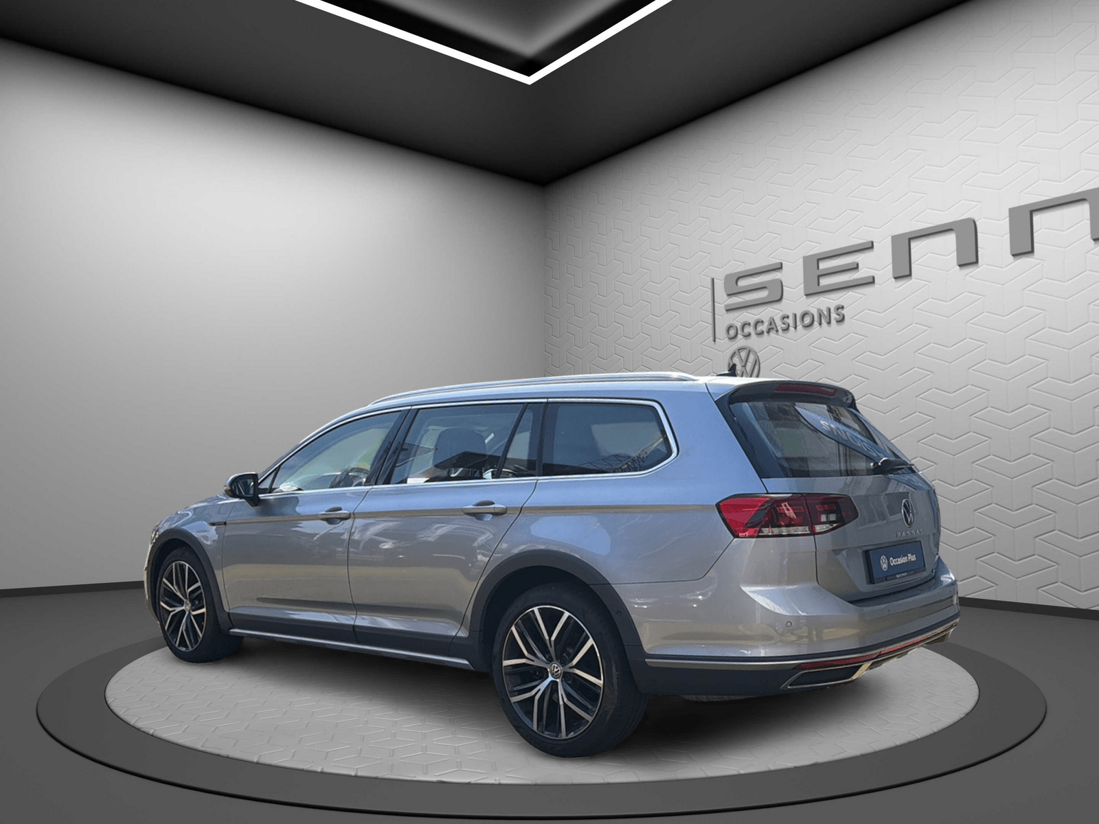 VW Passat Alltrack 2.0 TSI 4Motion DSG-image-3