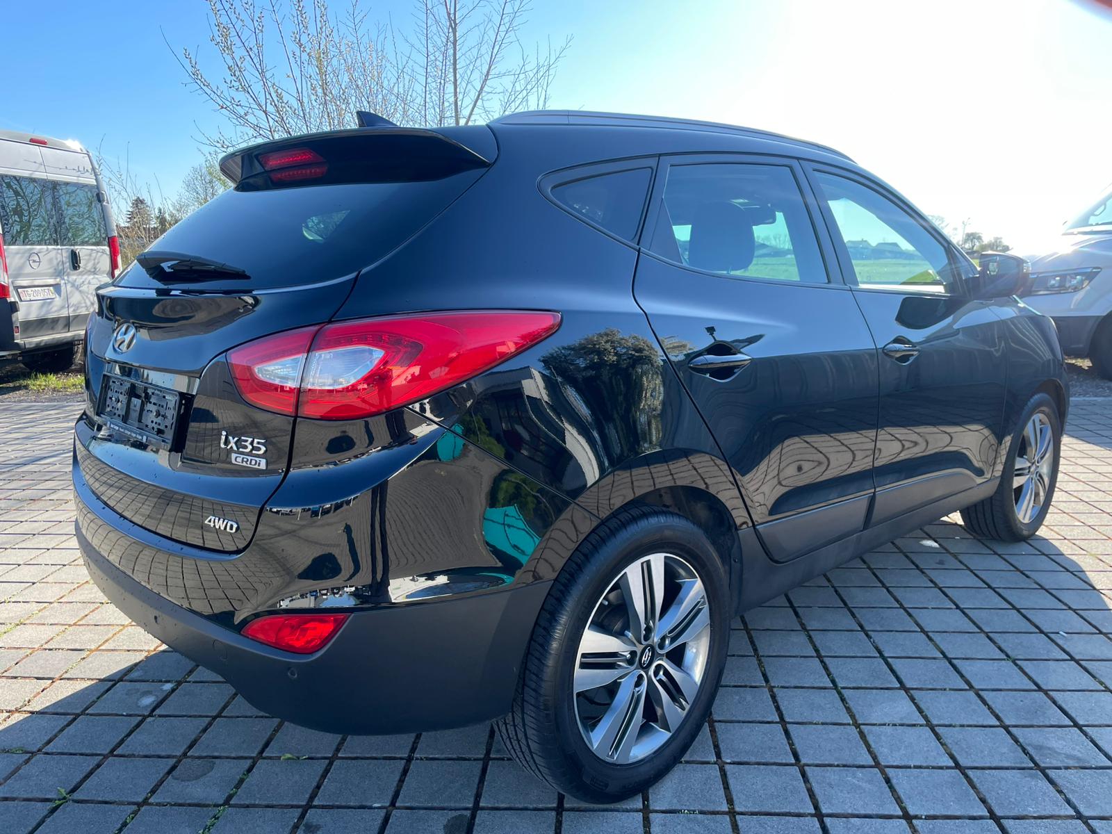 HYUNDAI iX 35 2.0 CRDi Vertex 4WD Automatic*** Ab MFK***-image-8