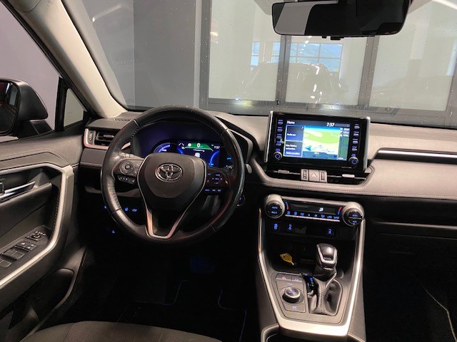 TOYOTA RAV-4 2.5 HEV Trend-image-8