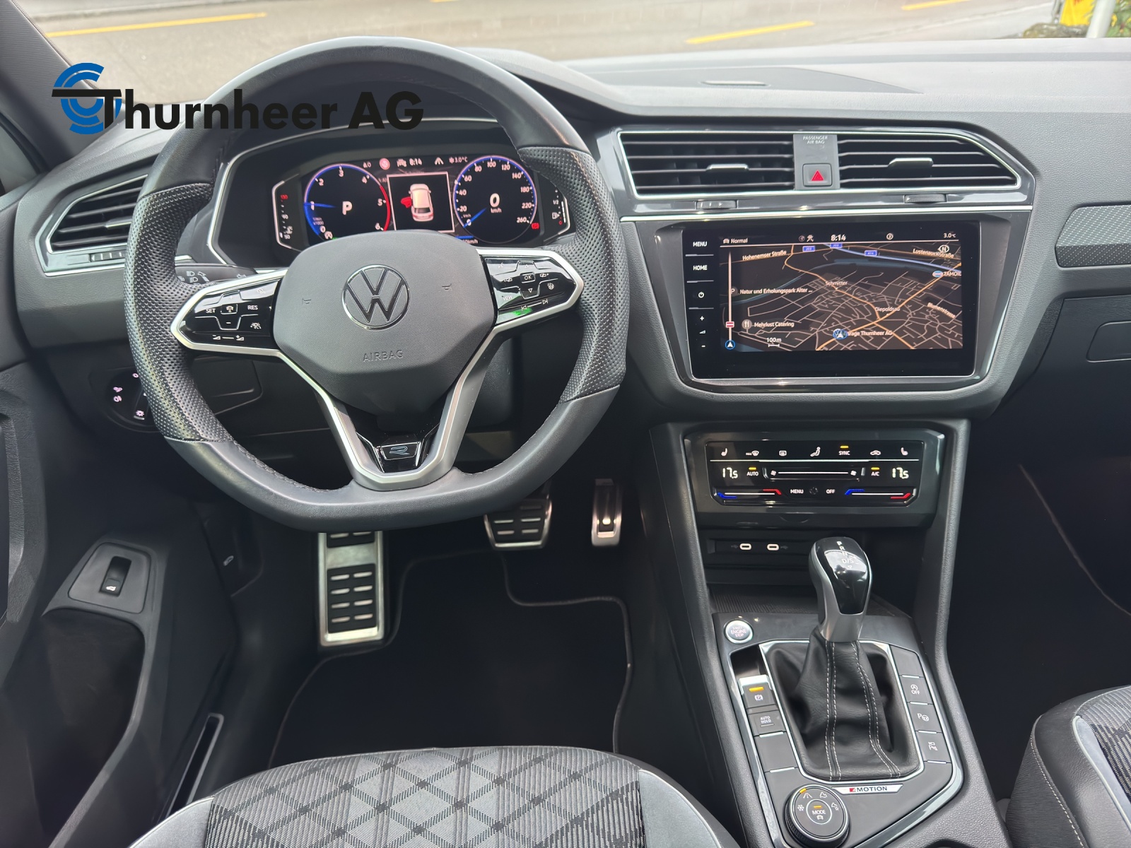 VW Tiguan 2.0 TDI SCR R-Line 4Motion DSG-image-9