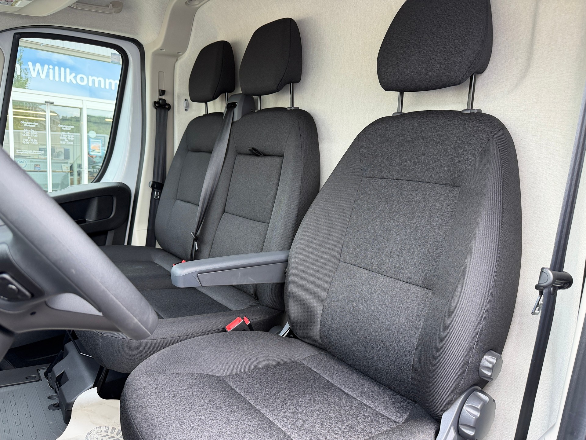 FIAT Ducato Maxi 35 L4H2 Automat 9 2.2 MTJ 180 PS-image-9