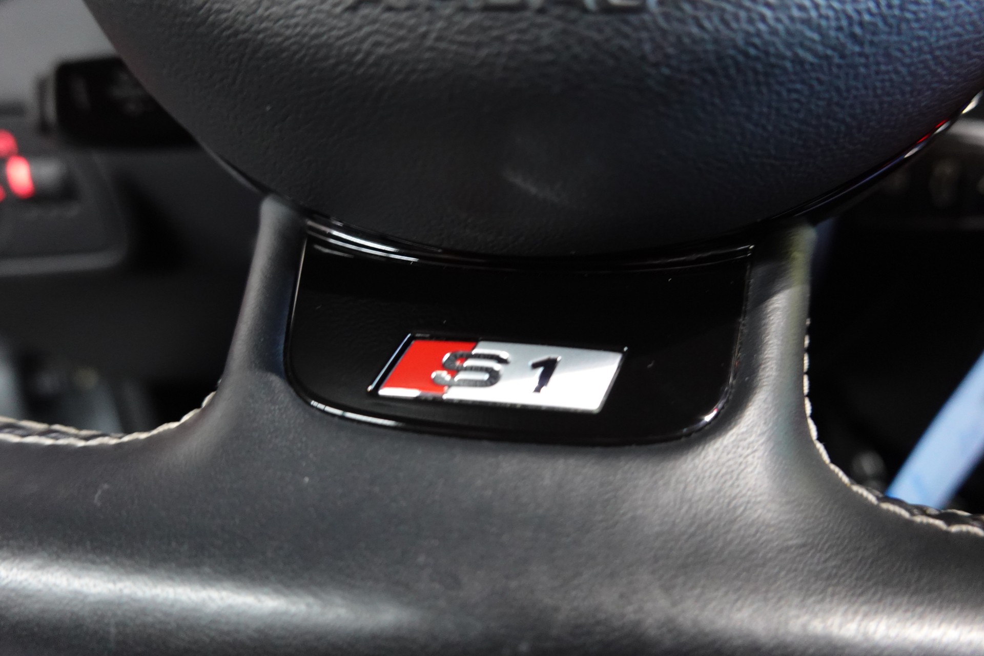 AUDI S1 SPORTBACK 2.0 TFSI QUATTRO CH-FZ ROTIFORM-image-32
