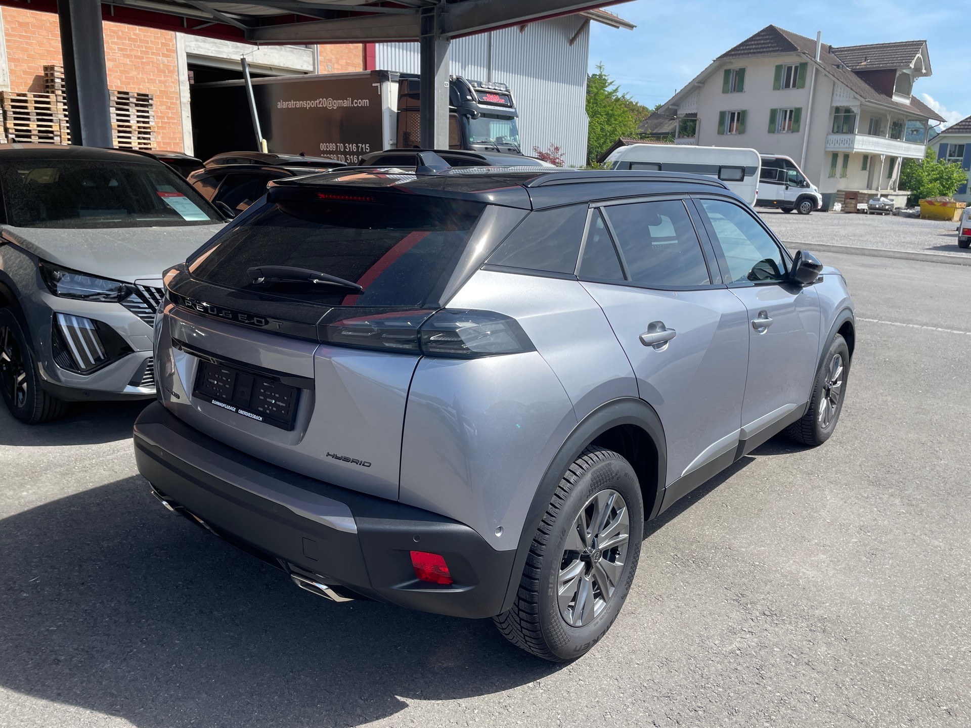 PEUGEOT 2008 1.2 145 MHEV GT-image-3