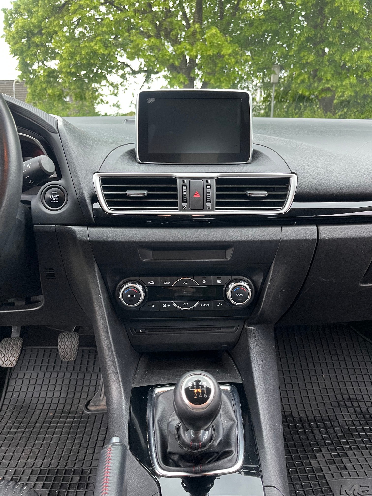MAZDA 3 2.2 16V CD Ambition-image-9