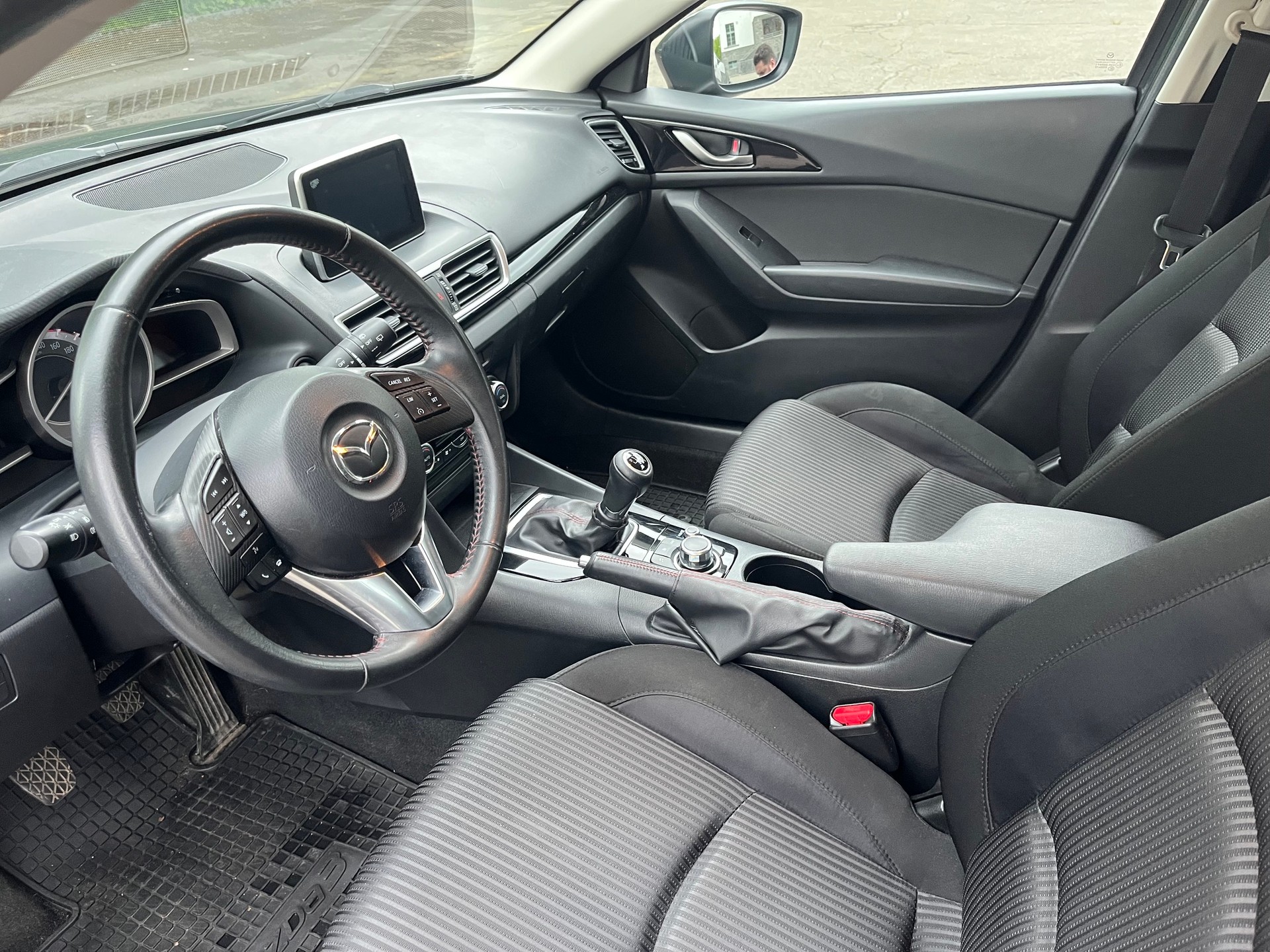 MAZDA 3 2.2 16V CD Ambition-image-6