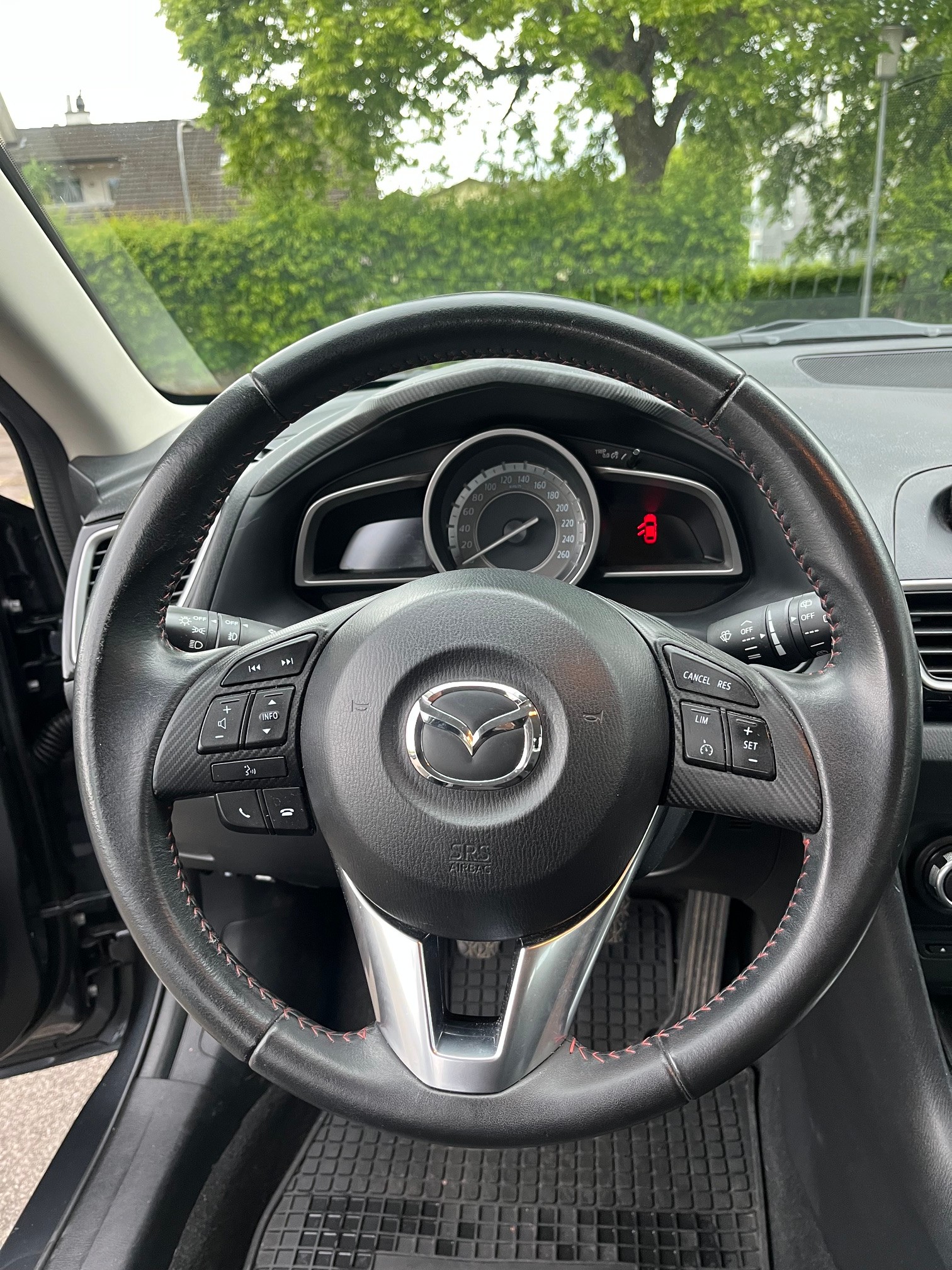 MAZDA 3 2.2 16V CD Ambition-image-10