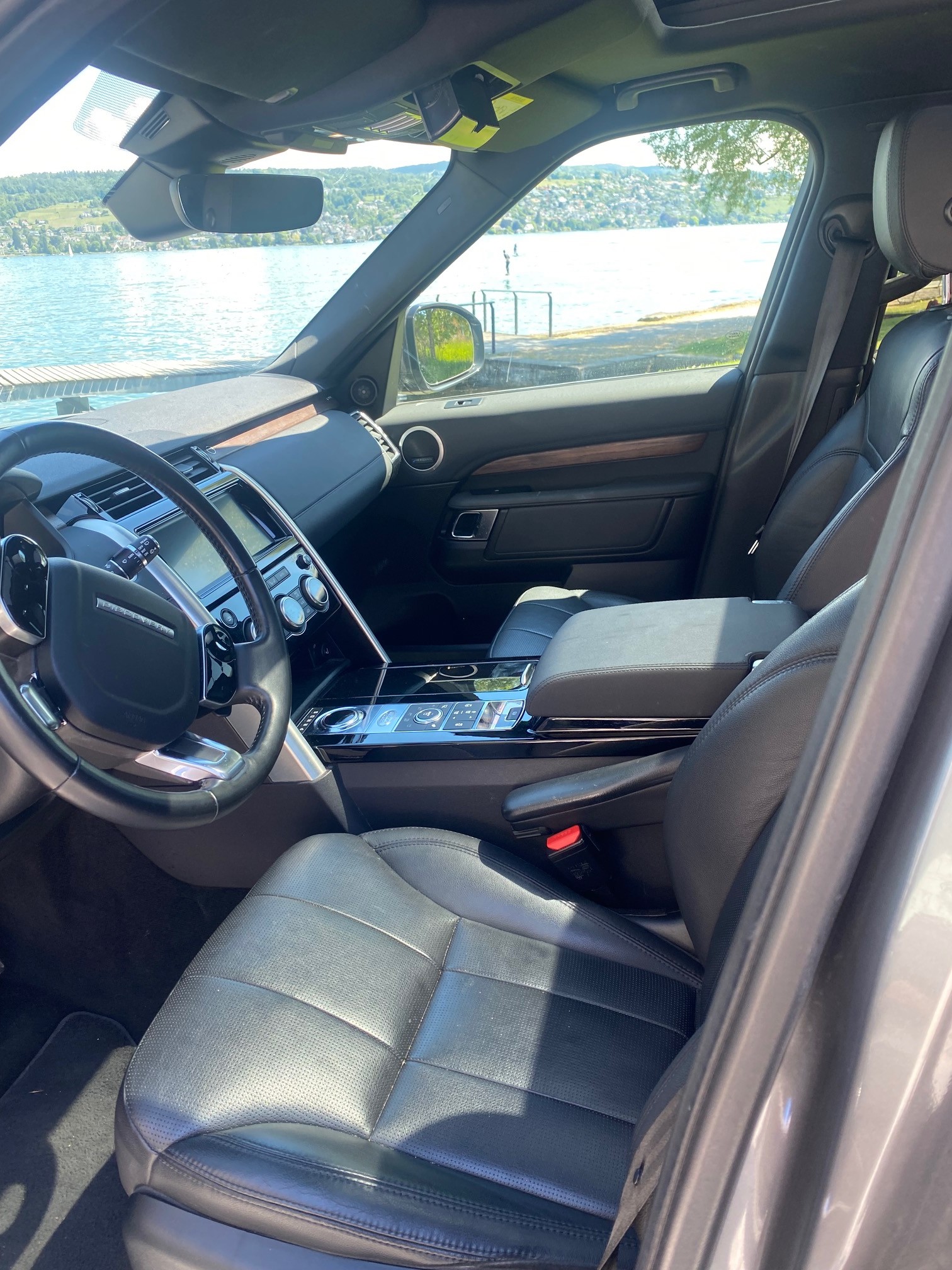 LAND ROVER 3.0 SDV6 HSE-image-2
