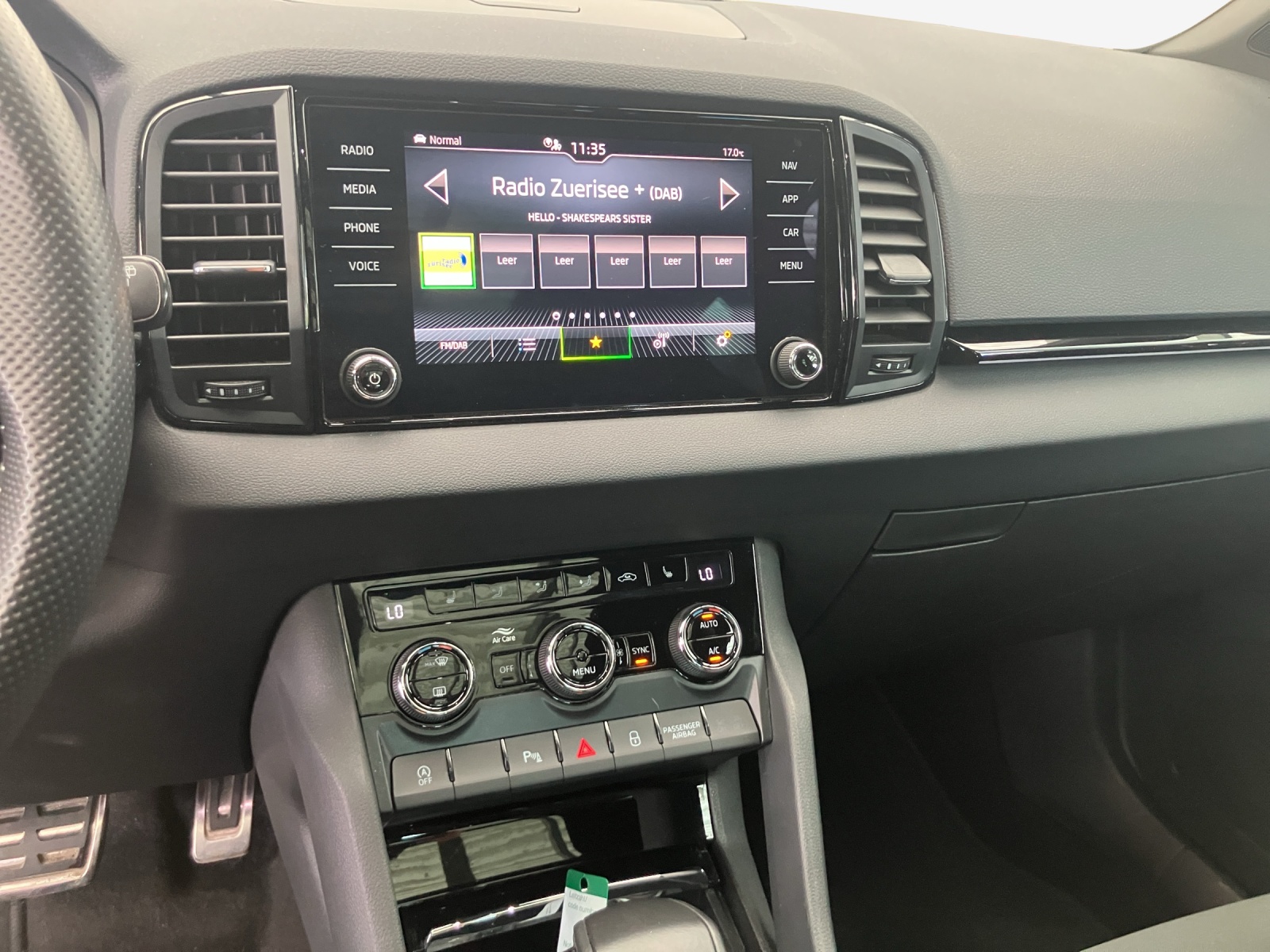 SKODA Karoq 2.0 TSI SportLine 4x4 DSG-image-10