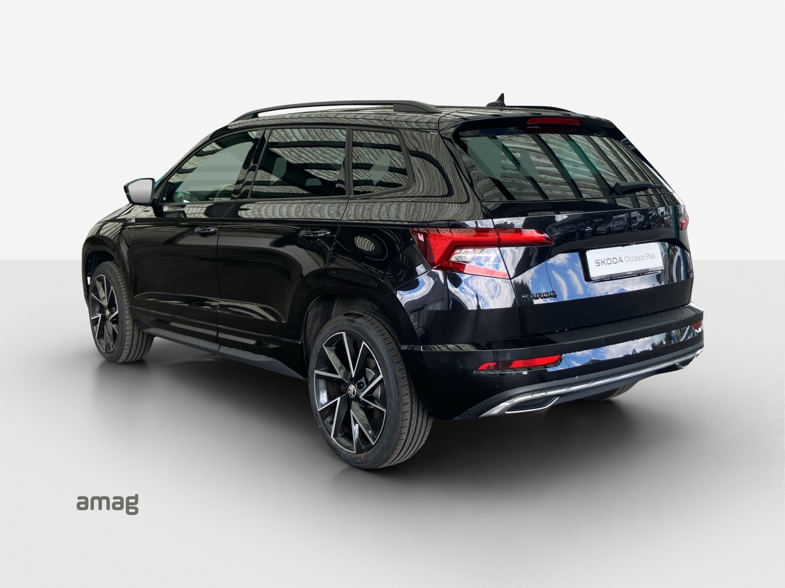 SKODA Karoq 2.0 TSI SportLine 4x4 DSG-image-2