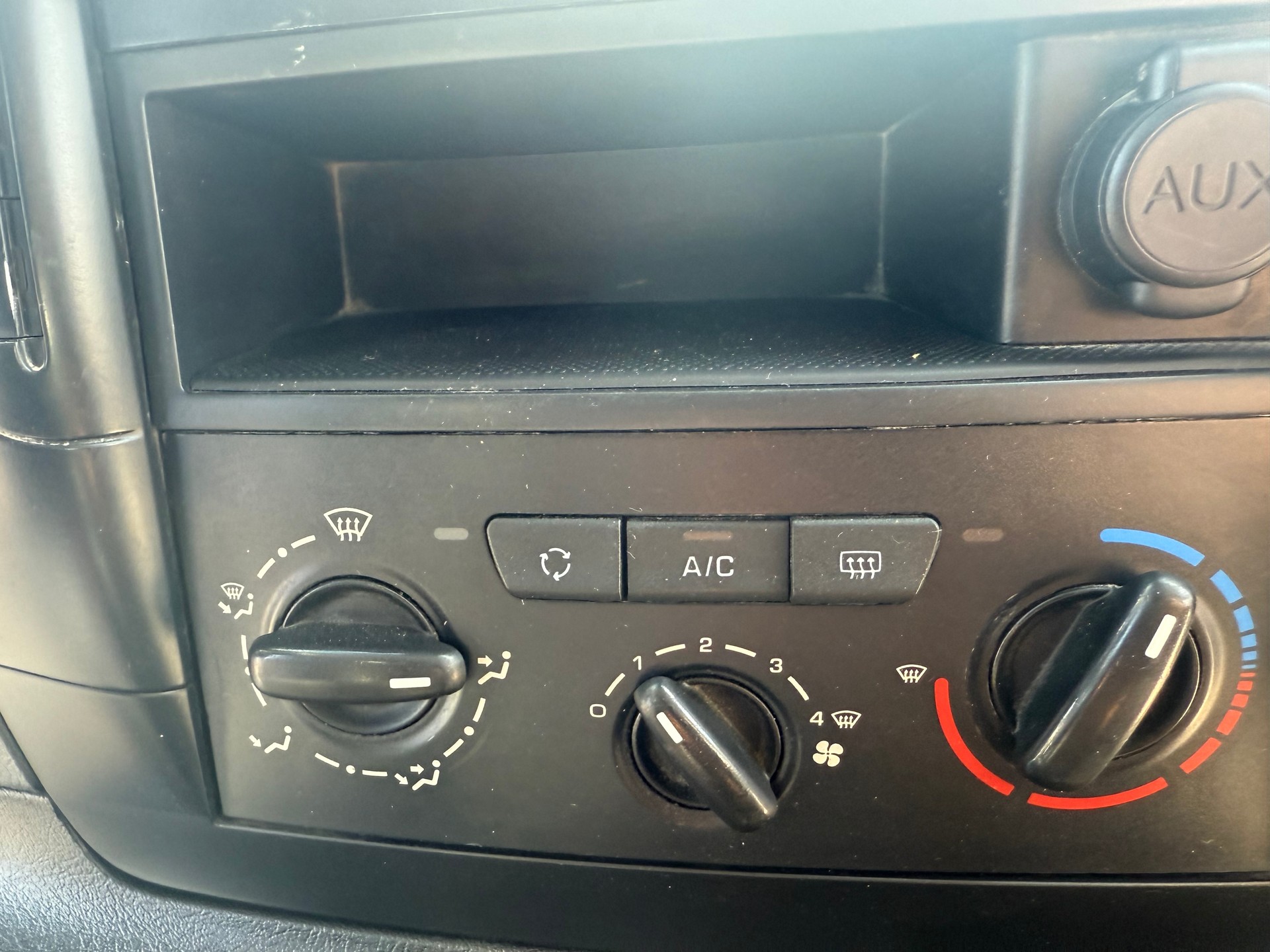FIAT Scudo 2.0 MJ Deluxe 1.2t-image-11