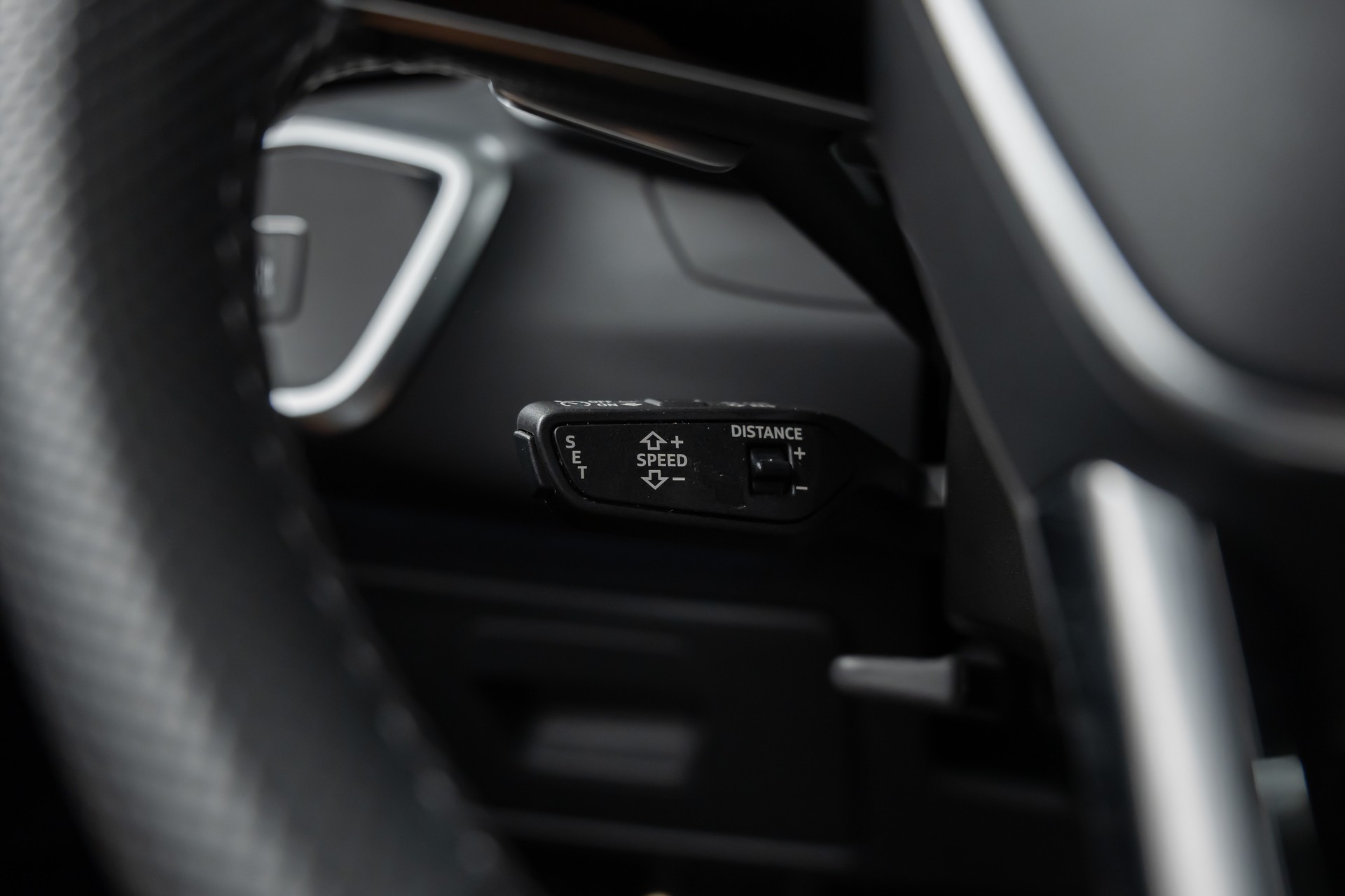AUDI S6 Avant 3.0 TDI quattro tiptronic *Sonderlack*Matrix-LED*Black-Optik*Fahrassist*-image-27