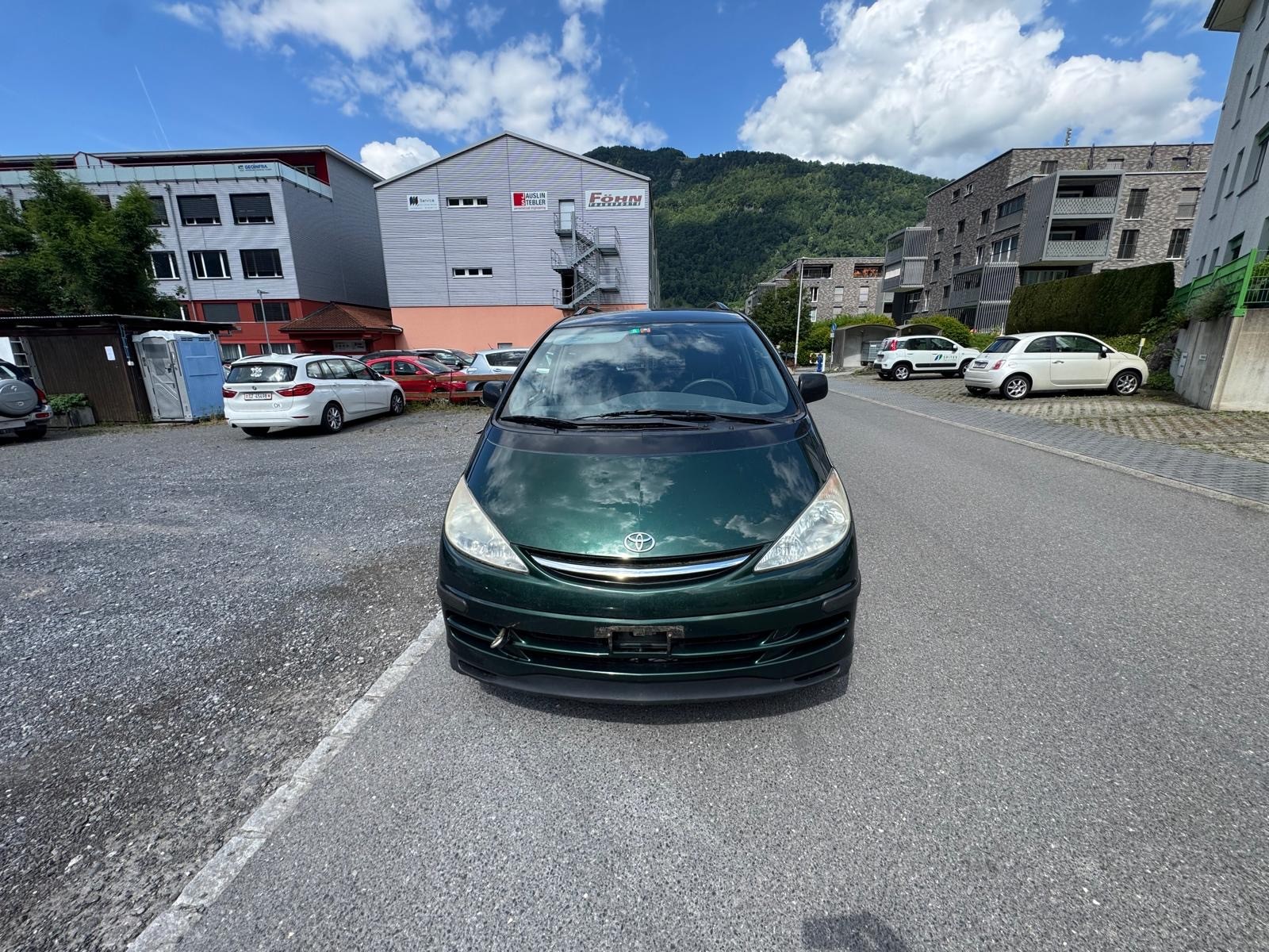 TOYOTA Previa 2.0 D4D Linea Luna-showroom-element-1